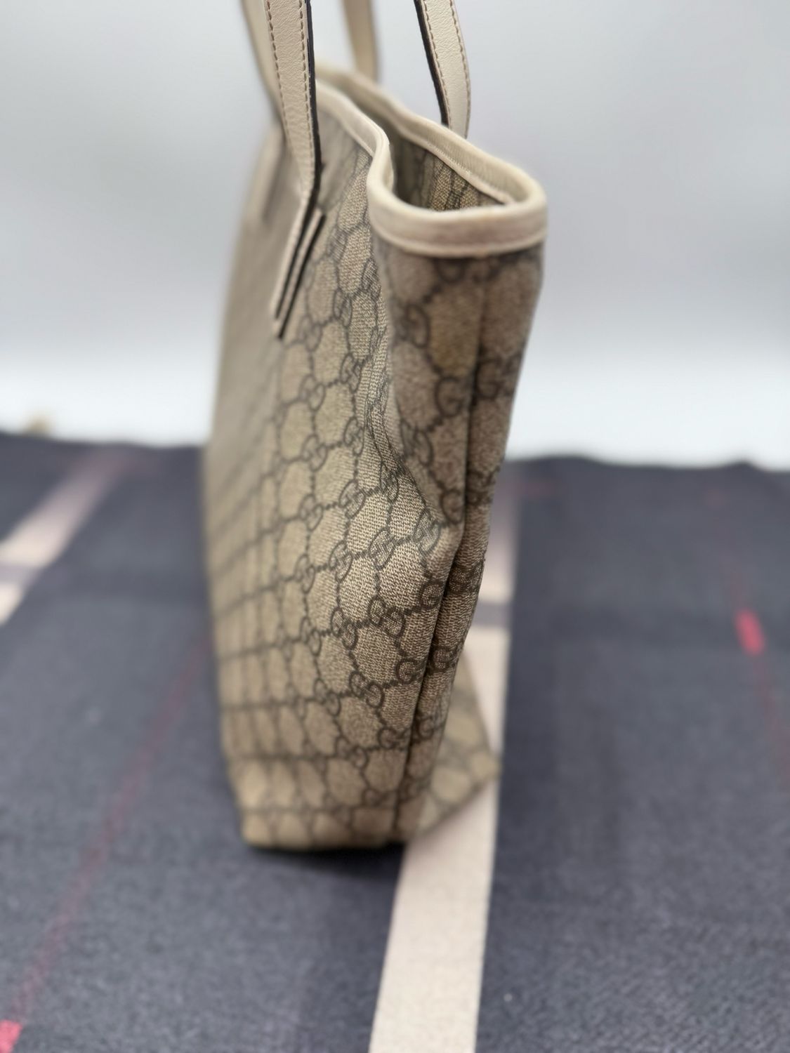 Gucci Monogram Supreme Zipper Tote Shoulder Bag