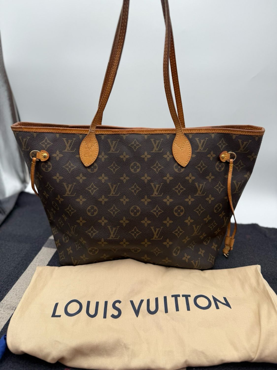 Louis Vuitton Neverfull Monogram MM 