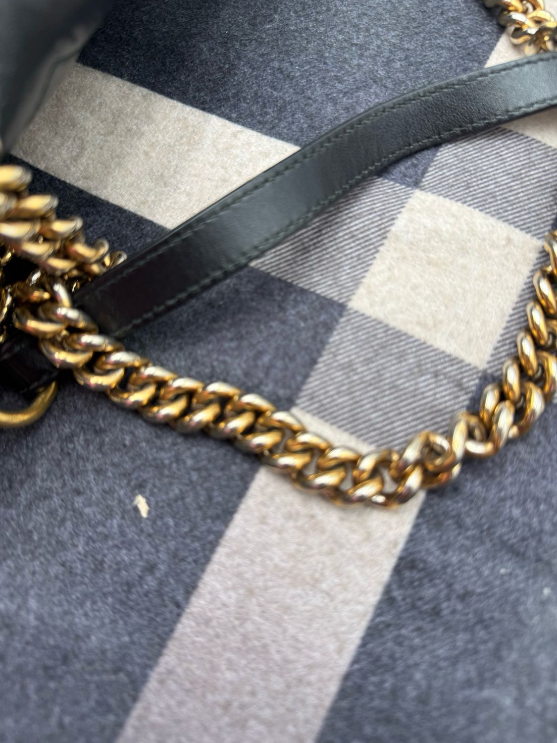 Gucci Marmont Matelasse Flap Small Crossbody Black