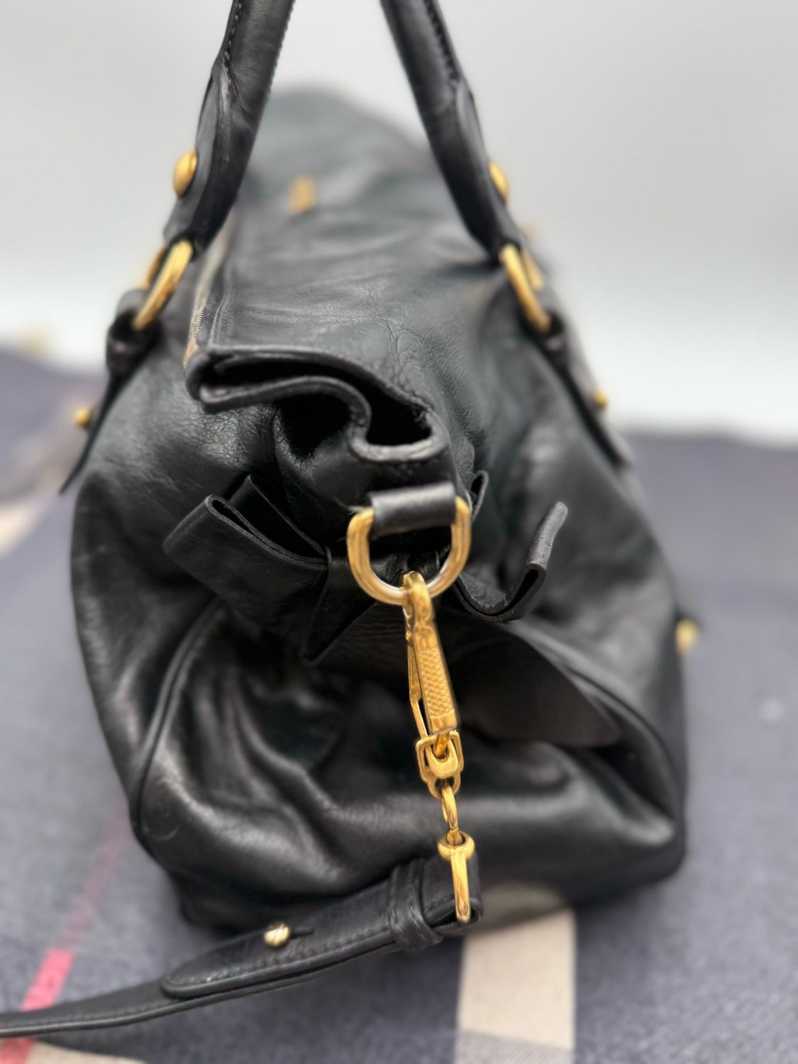 Miumiu Vitello Daino Bow Crossbody Messenger
