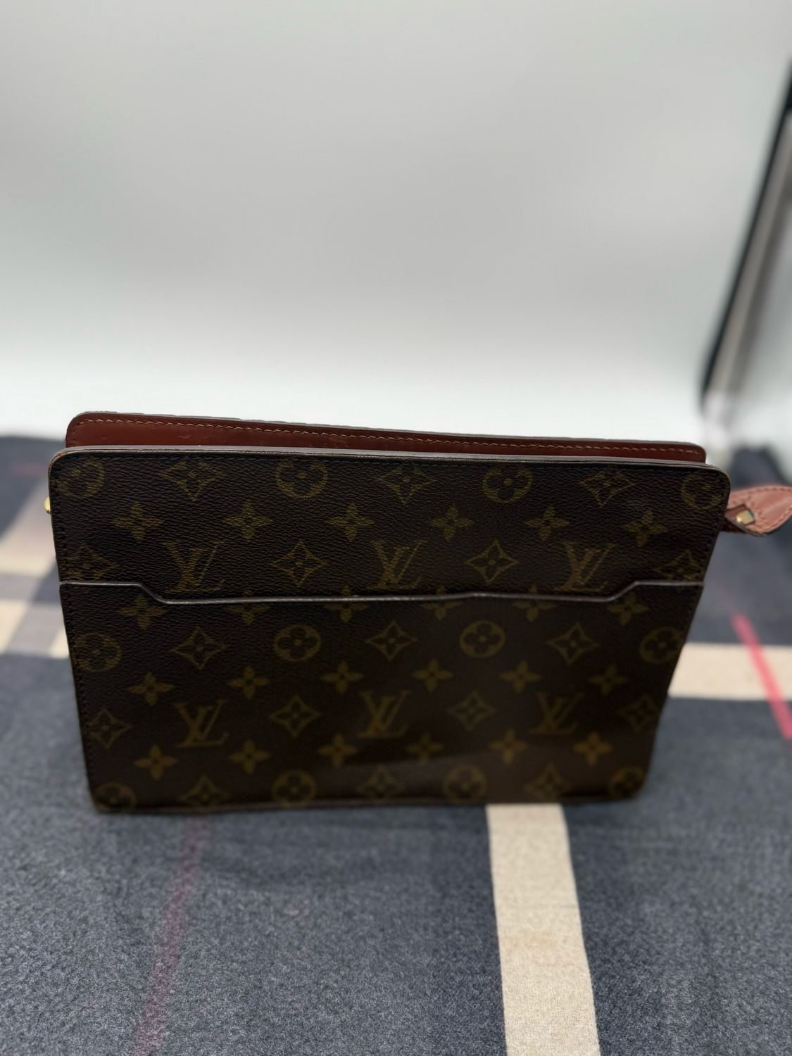 Louis Vuitton Monogram Pochette Homme Clutch Toiletry