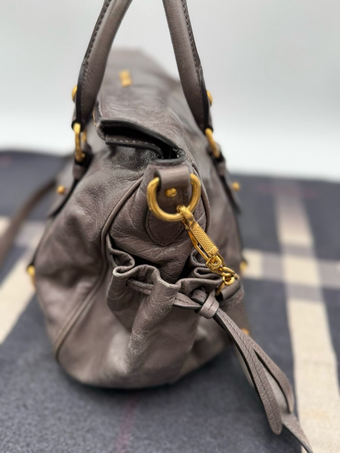 Miumiu Vitello Daino Drawstring Crossbody Messenger