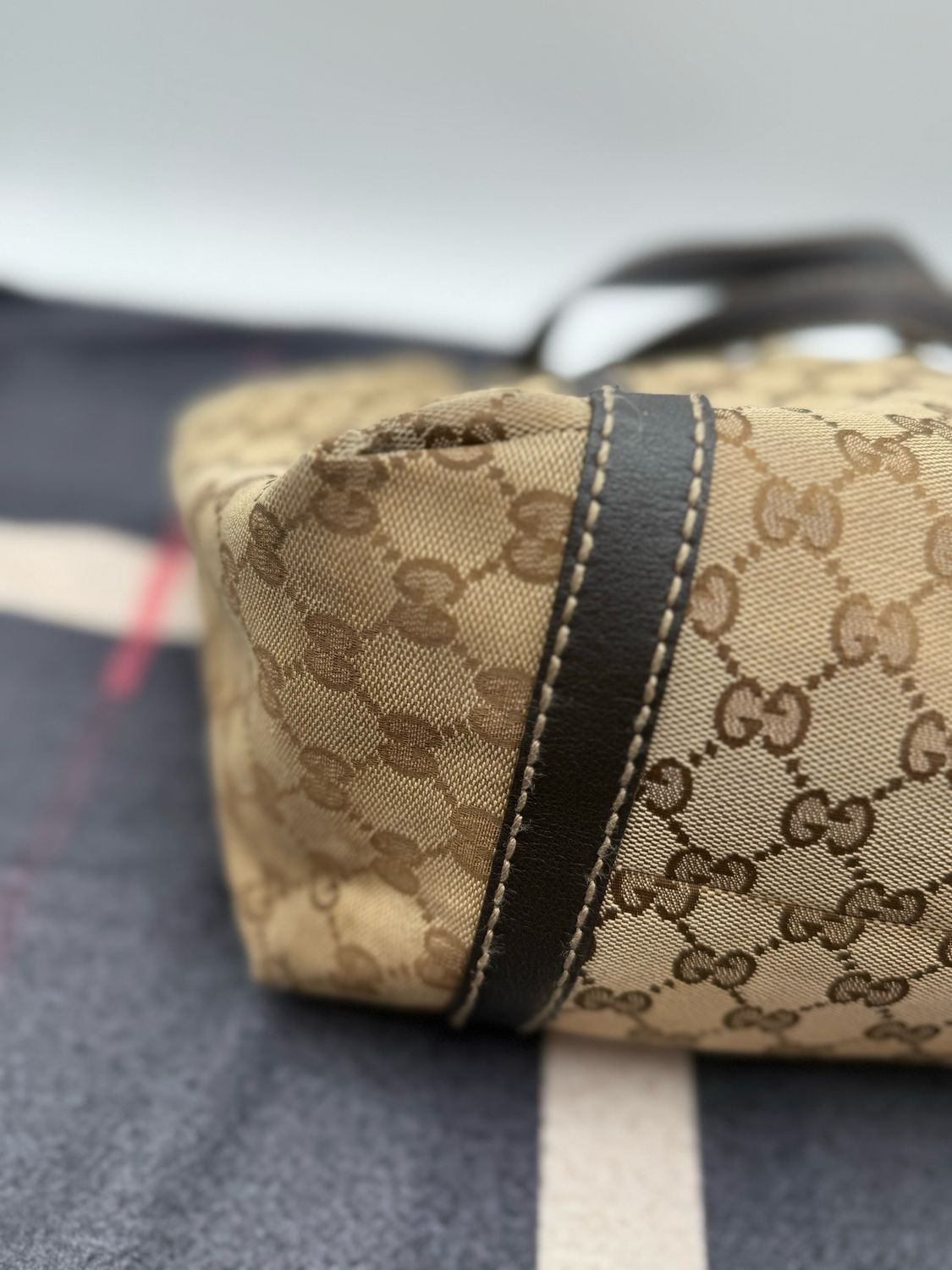 Gucci New Ladies Web Medium Tote Shoulder Bag
