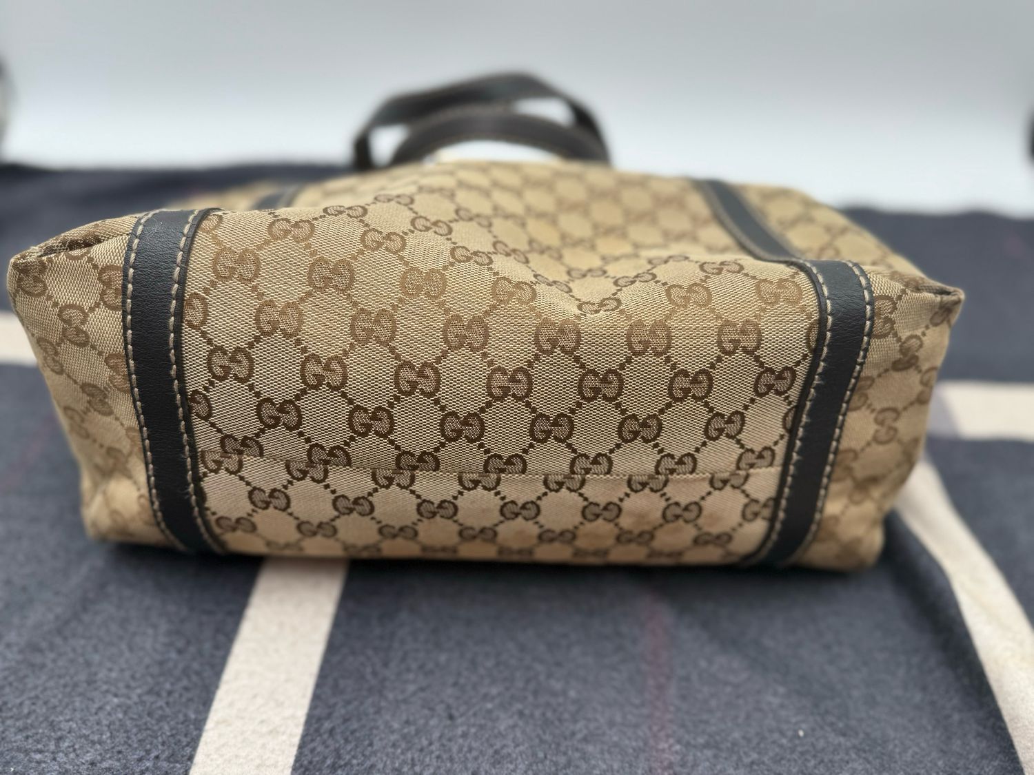 Gucci New Ladies Web Medium Tote Shoulder Bag