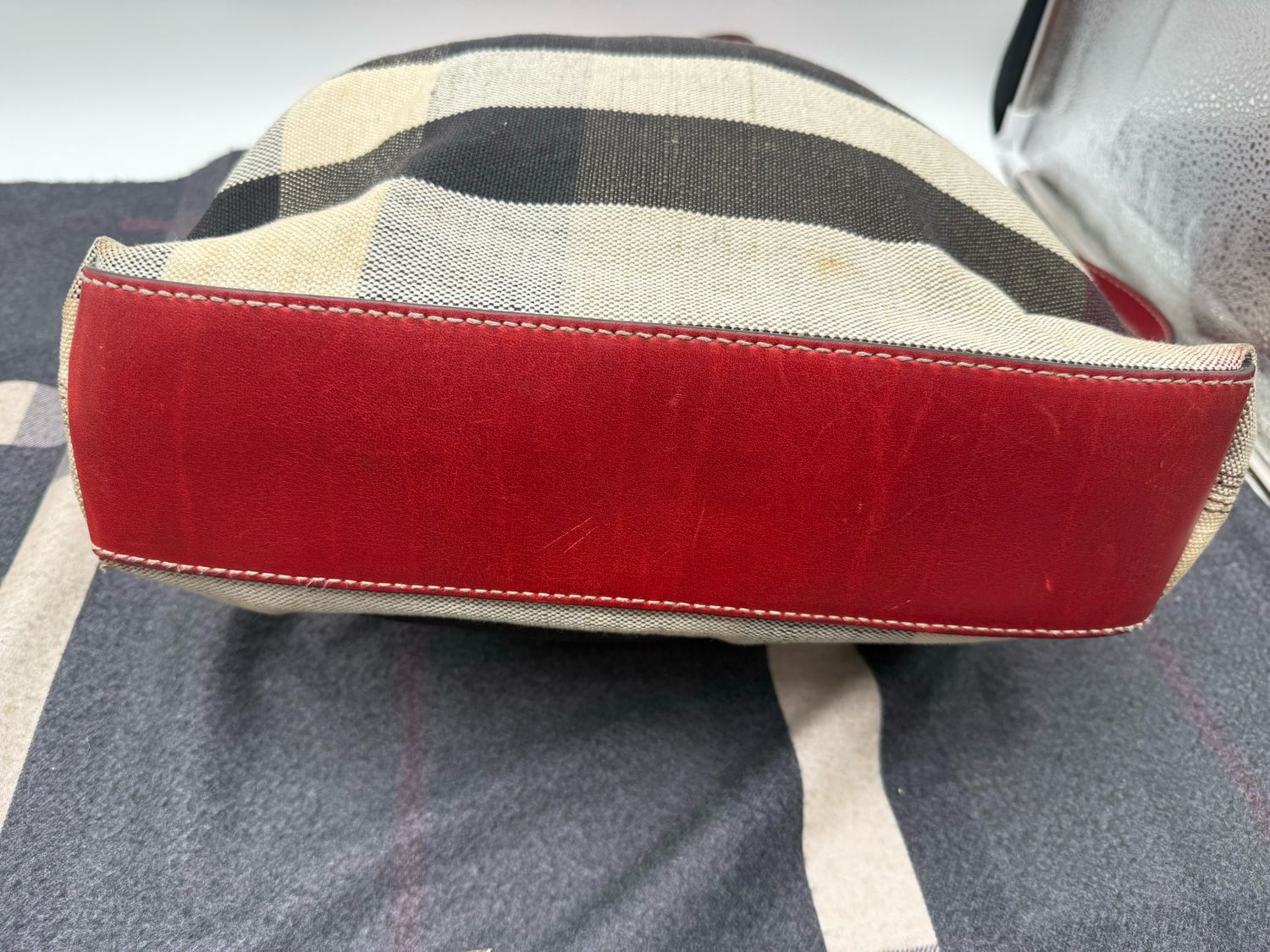 Burberry Canvas Mega Check Medium Tottenham Britt
