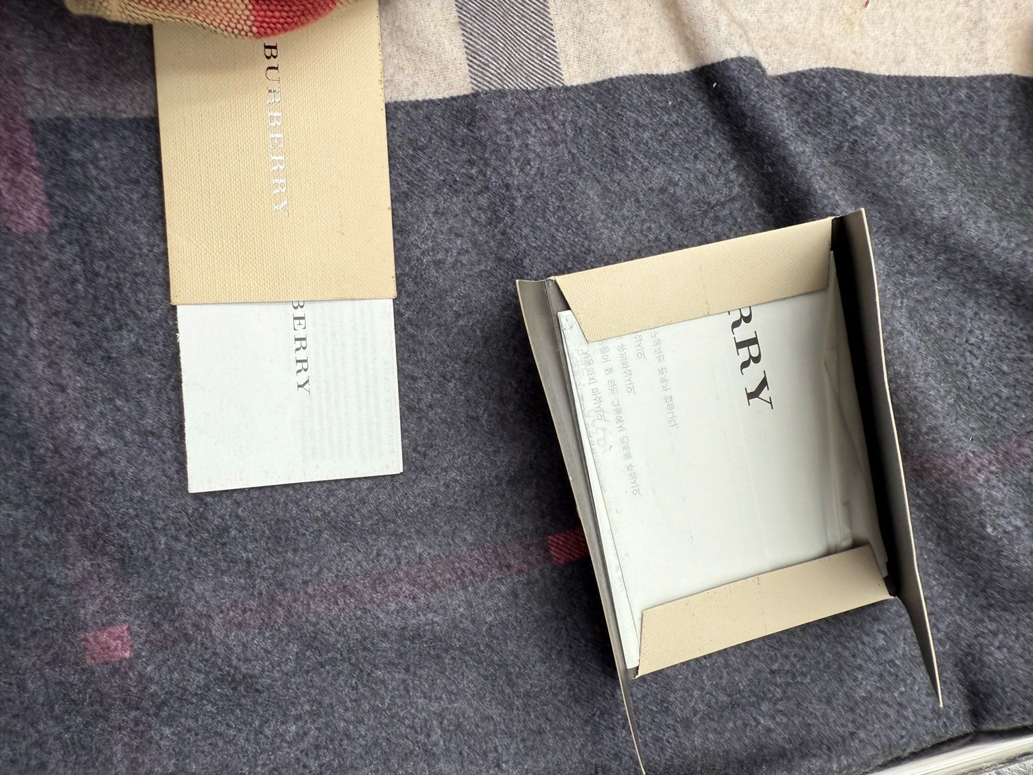 Burberry Canvas Mega Check Medium Tottenham Britt