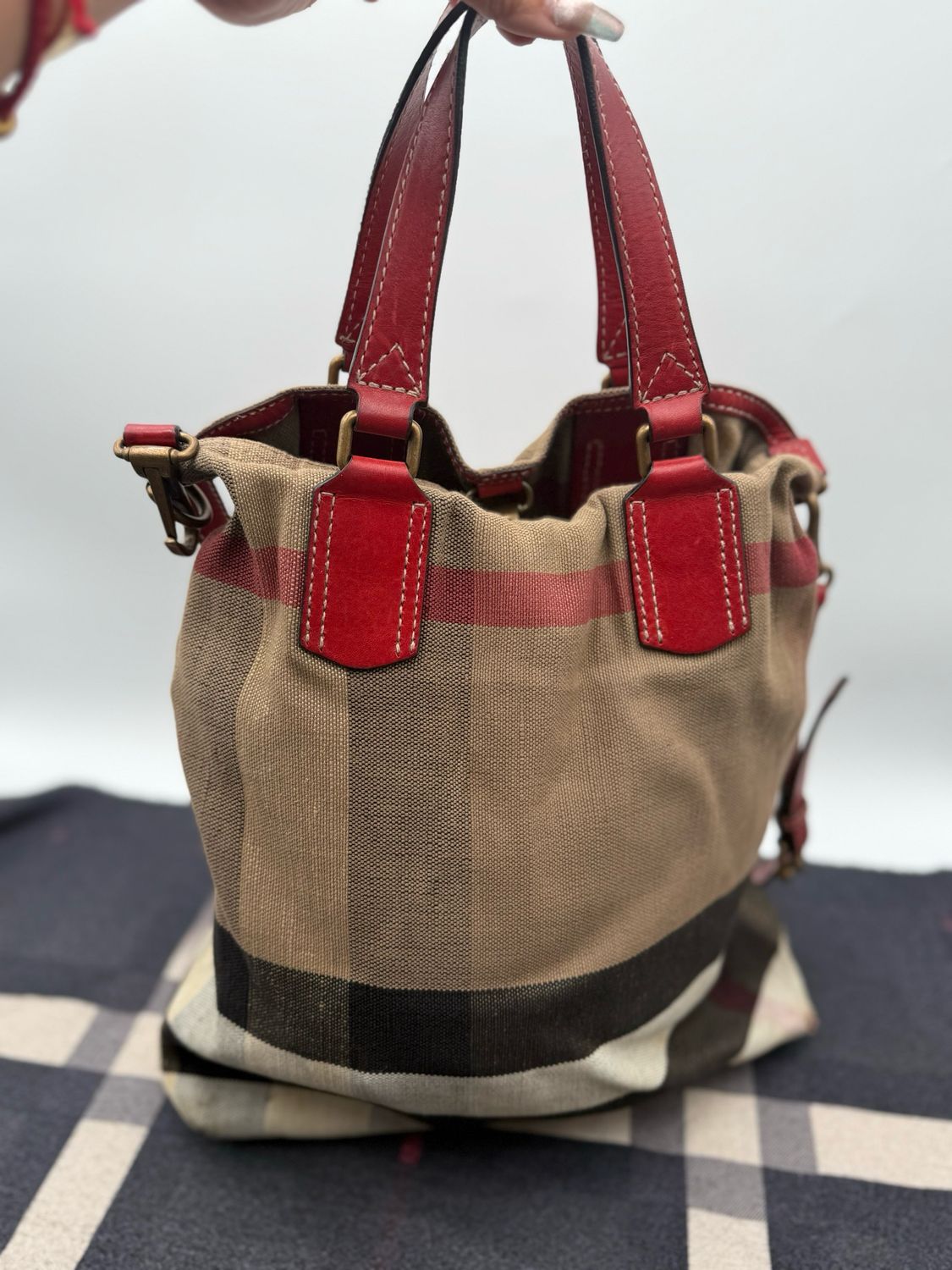 Burberry Canvas Mega Check Medium Tottenham Britt