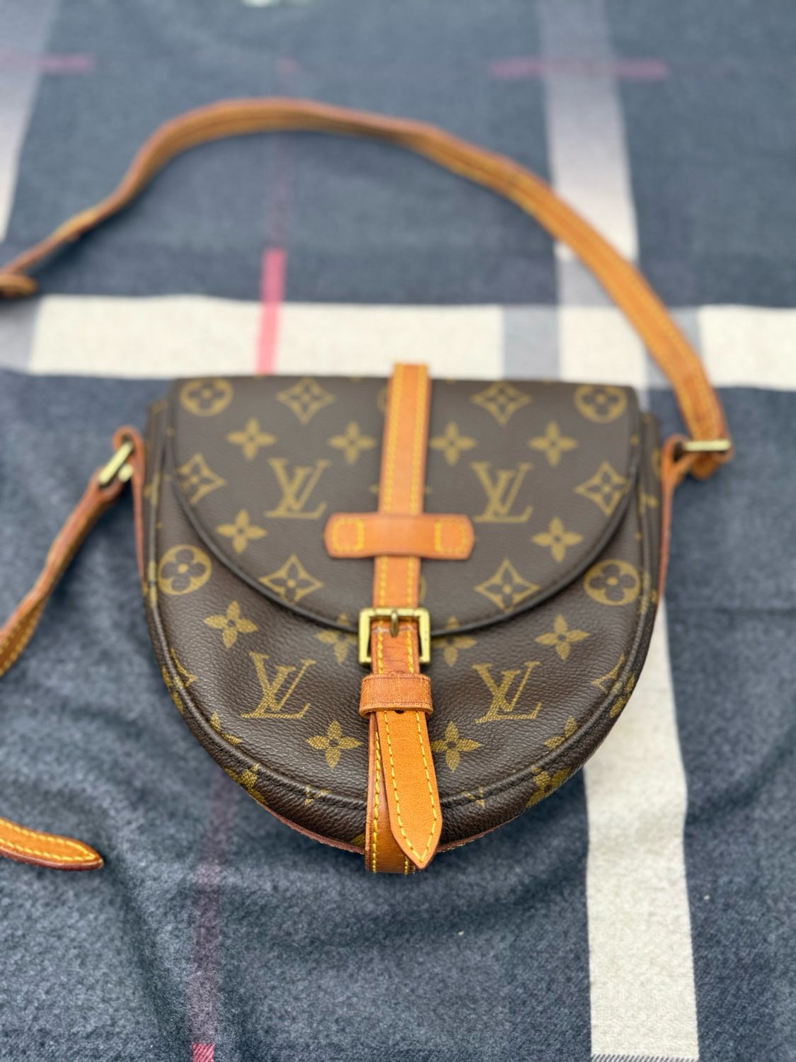 Louis Vuitton Monogram Chantilly Pm Messenger Crossbody