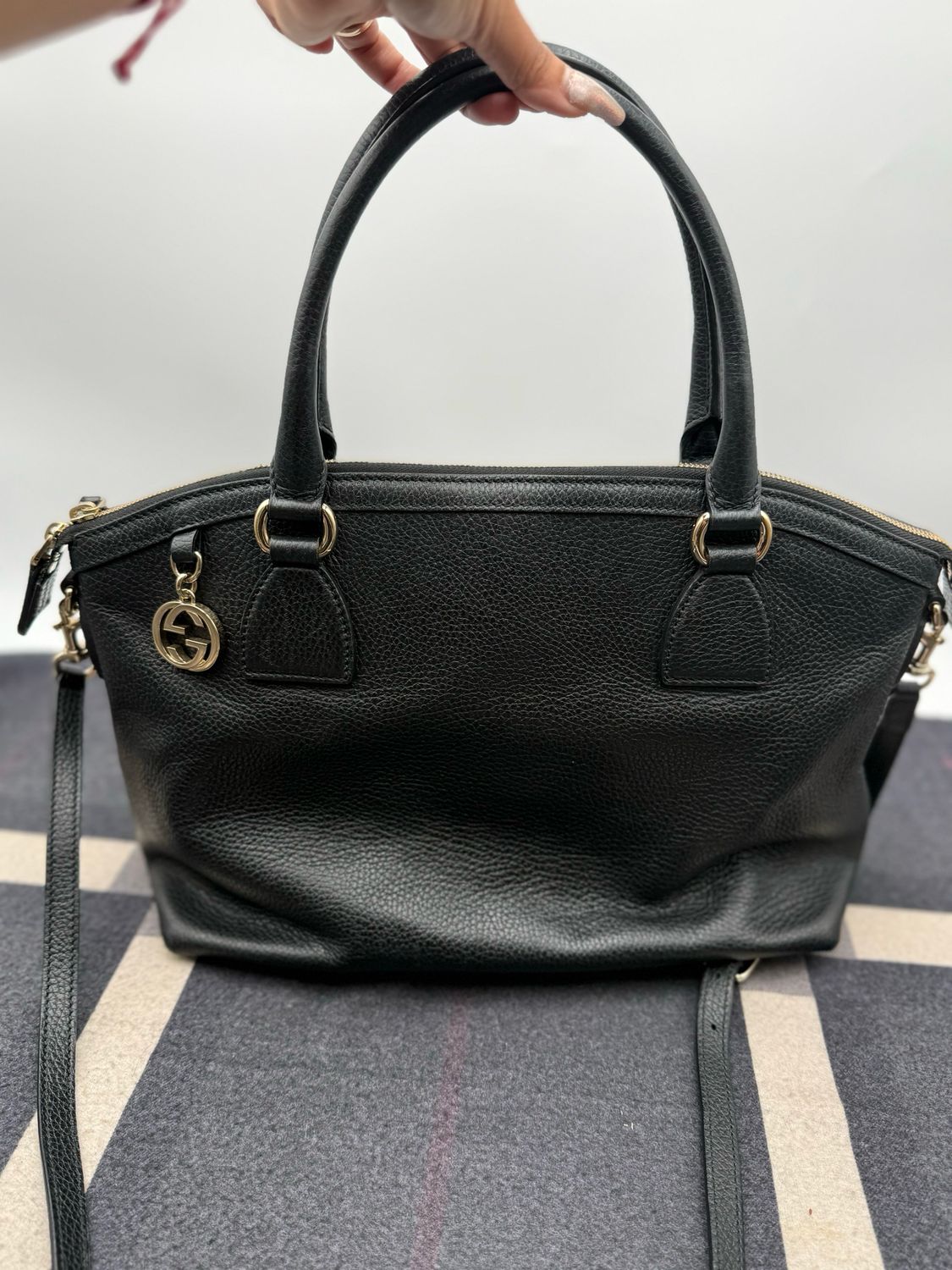 Gucci Pebbled Leather Interlocking Dome Large Sling