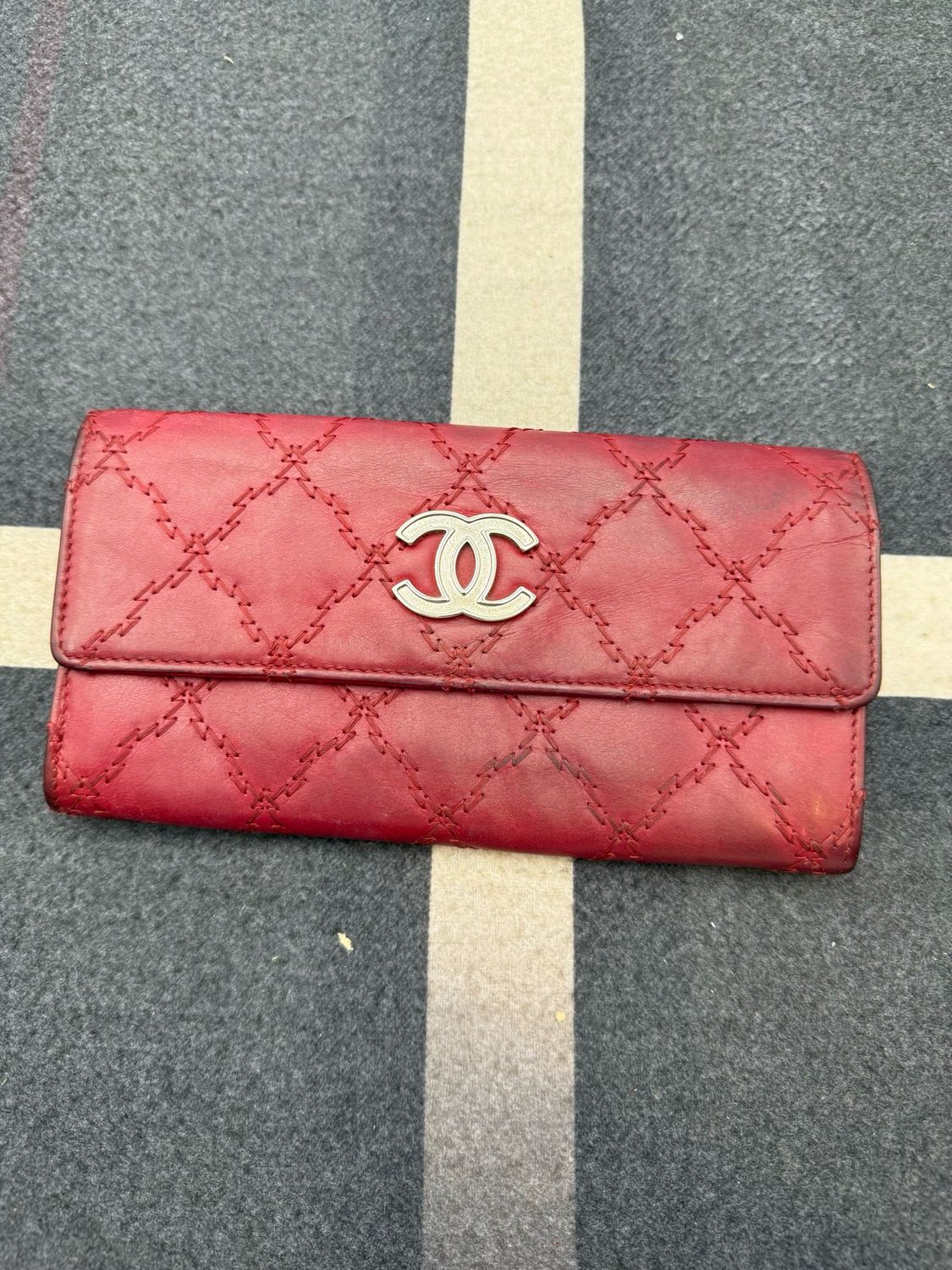 Chanel Coco Mark Calfskin Wallet Bifold Double Stitch