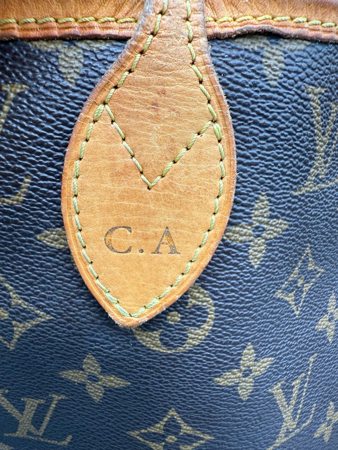 Louis Vuitton Neverfull Monogram MM Tote Shoulder Bag