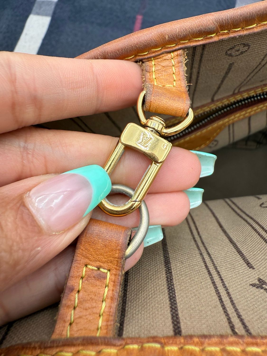 Louis Vuitton Neverfull Monogram MM Tote Shoulder Bag