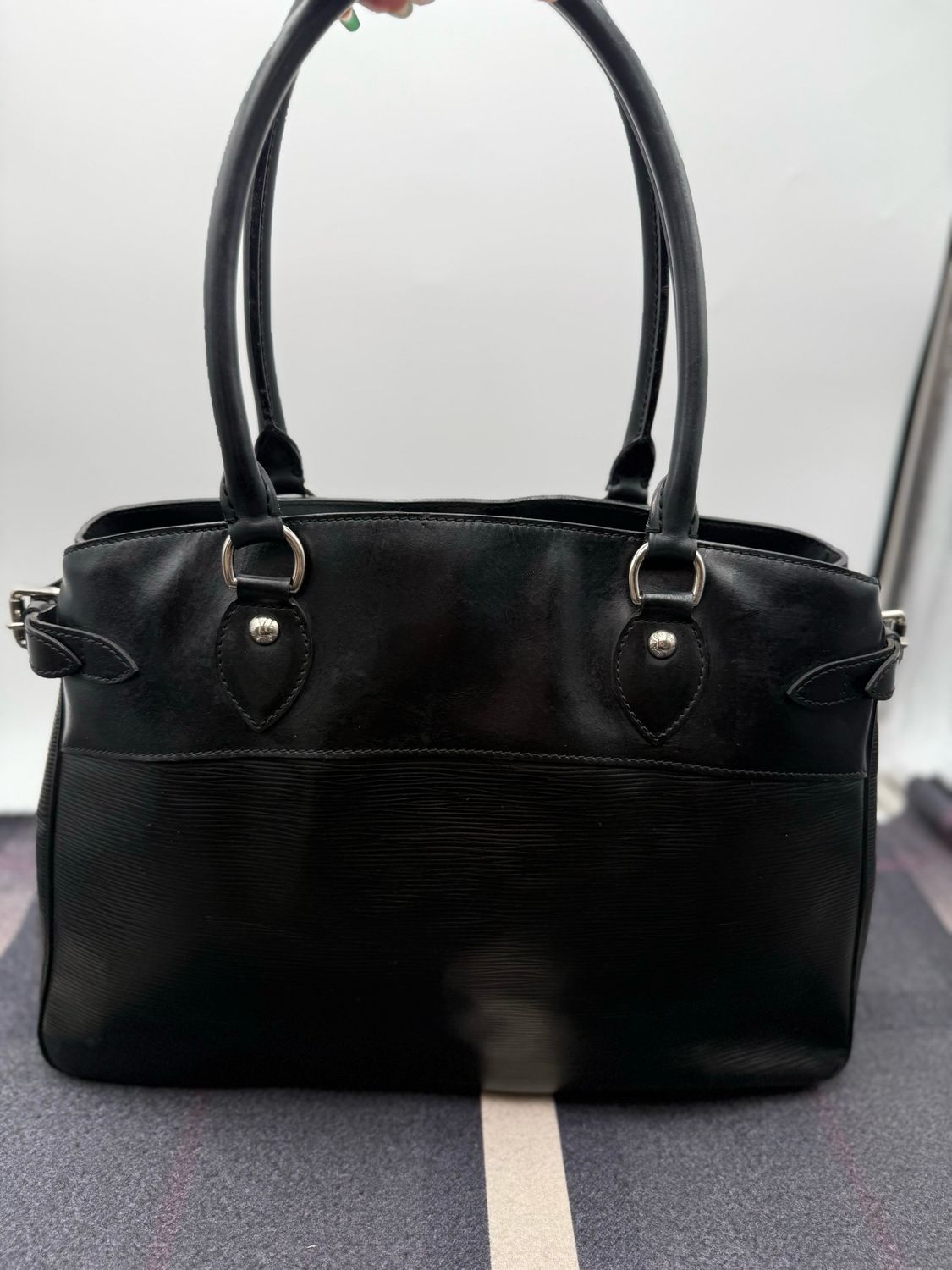 Louis Vuitton Epi Passy GM Tote
