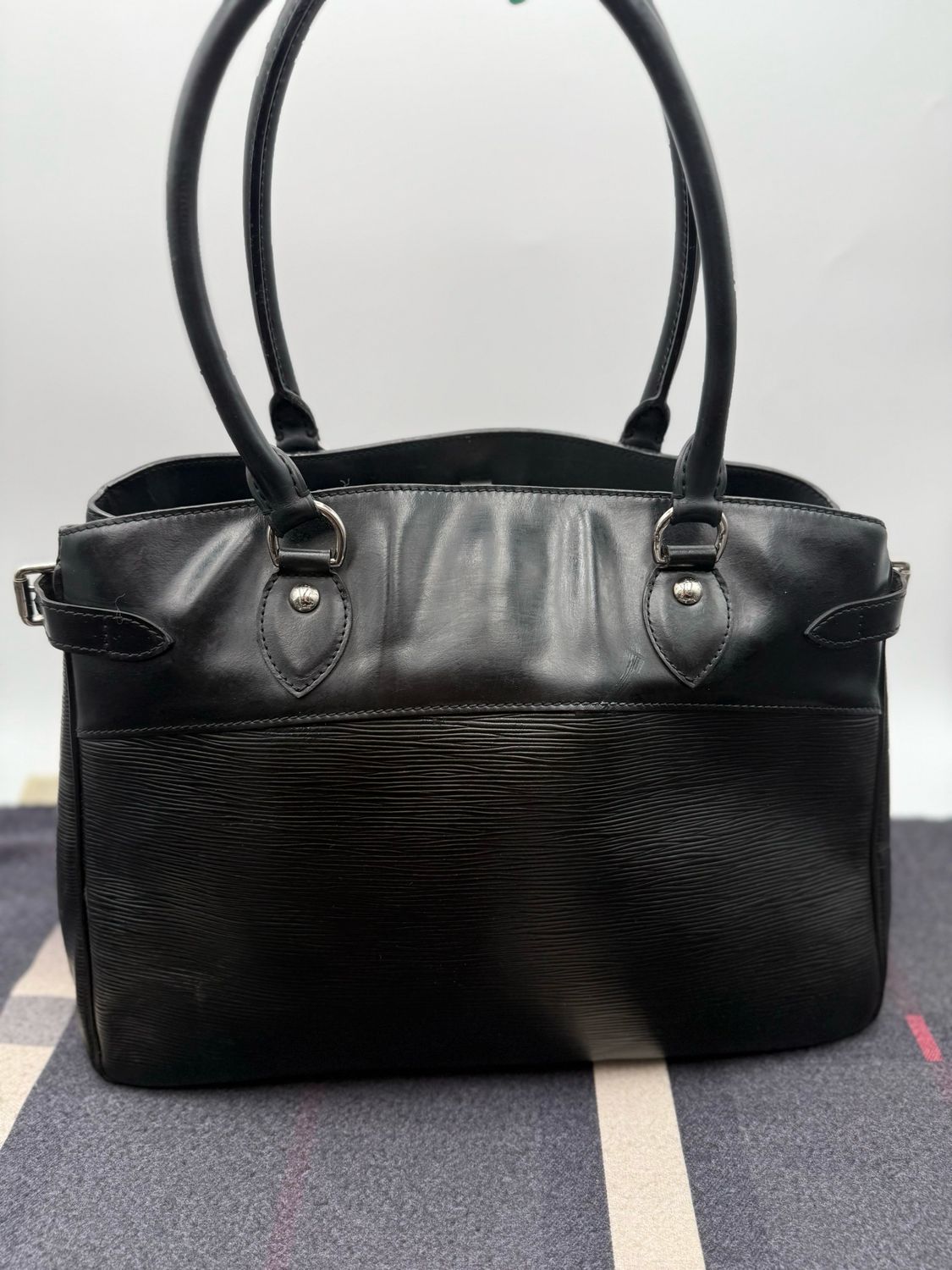 Louis Vuitton Epi Passy GM Tote