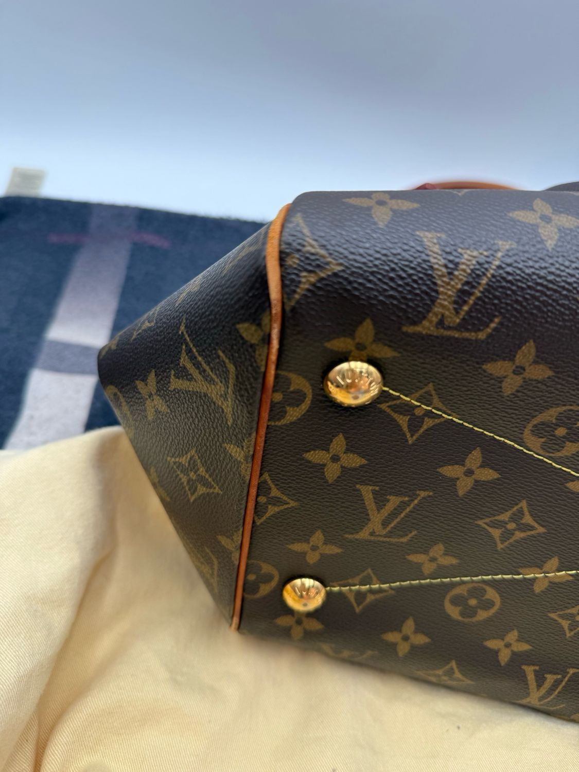 Louis Vuitton Monogram Tivoli Gm Tote