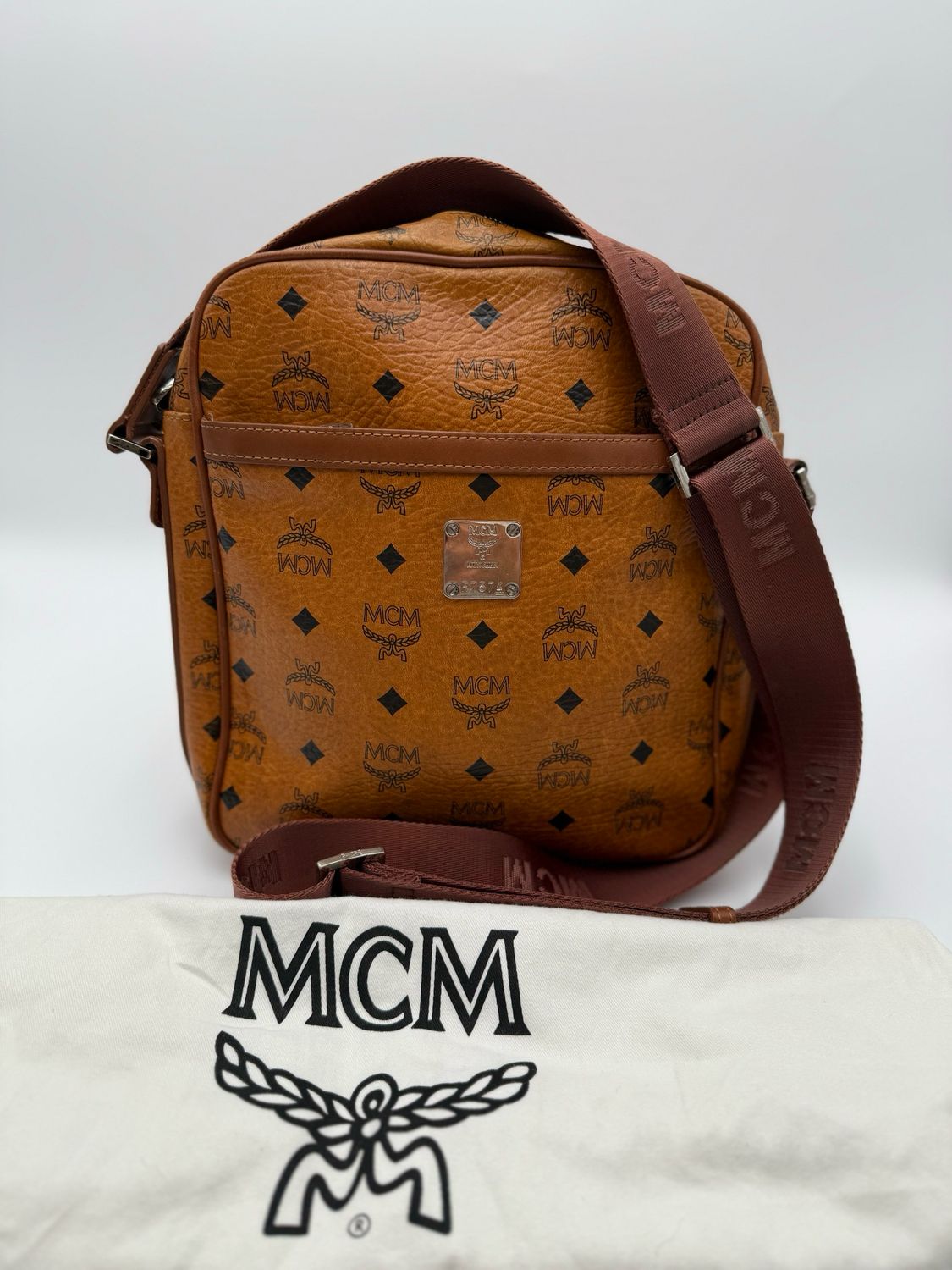 Mcm Visetos Cognac Camera Bag Messenger Crossbody Sling