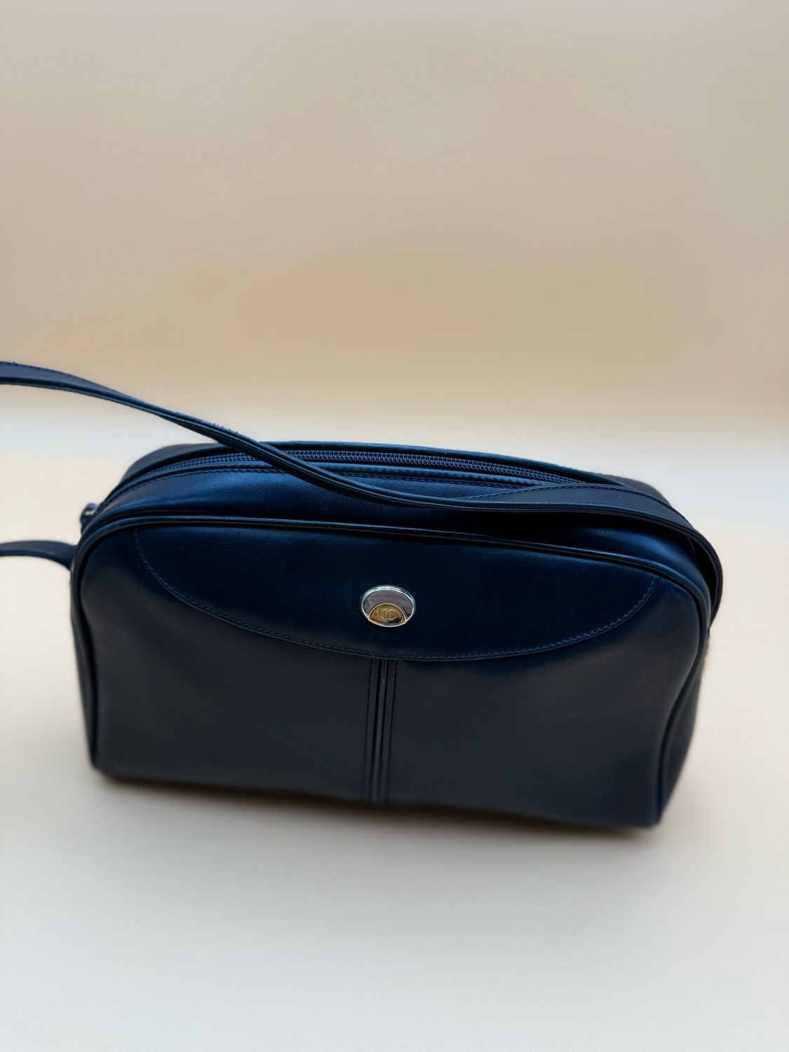 Gucci Vintage Camera Bag Crossbody Leather