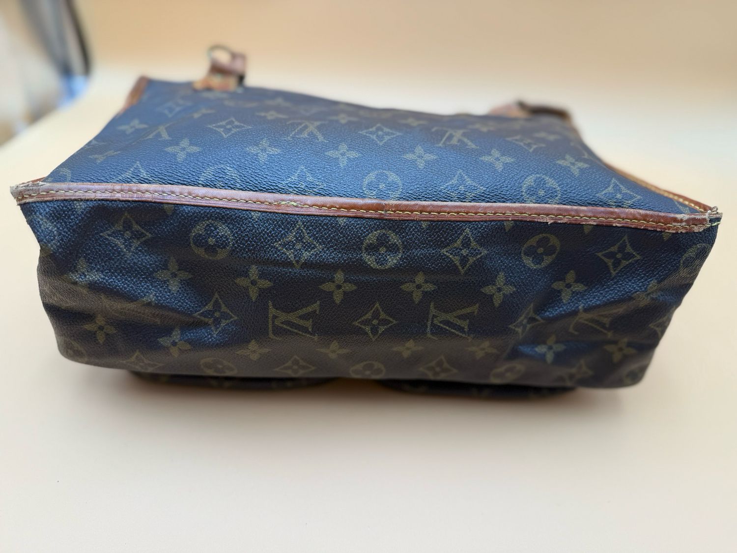 Louis Vuitton Monogram Gibeciere Crossbody Messenger Project Sling