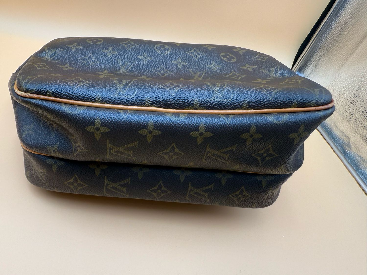 Louis Vuitton Monogram Leather Reporter Pm Messenger Crossbody