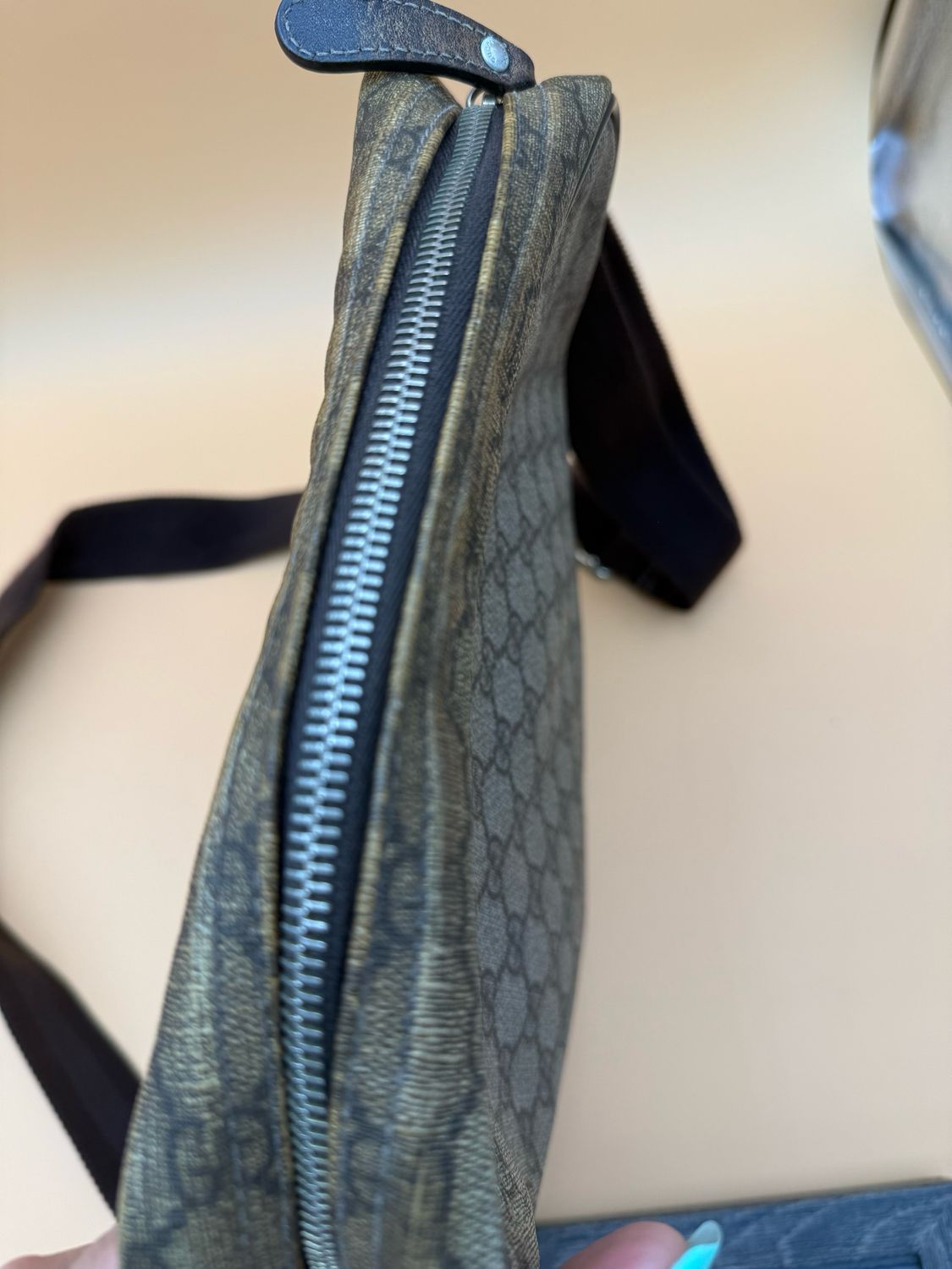 Gucci Monogram Supreme Messenger Crossbody Bag