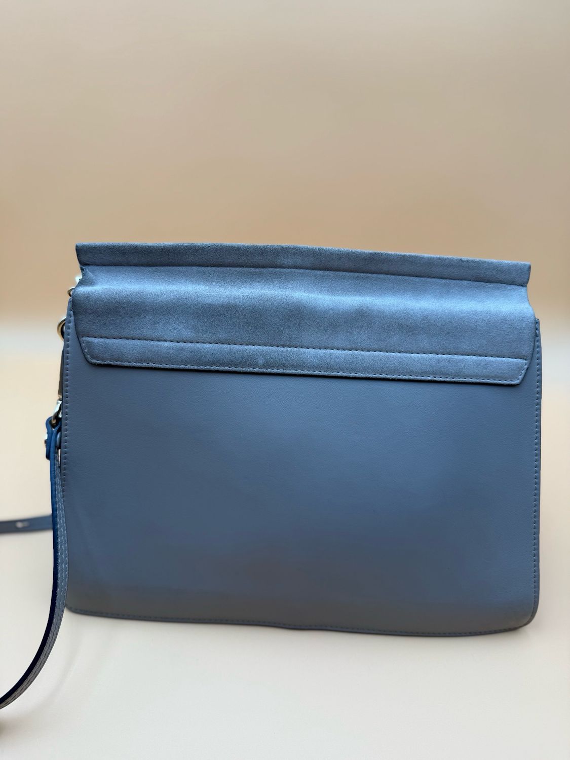 Chloe Faye Crossbody Messenger