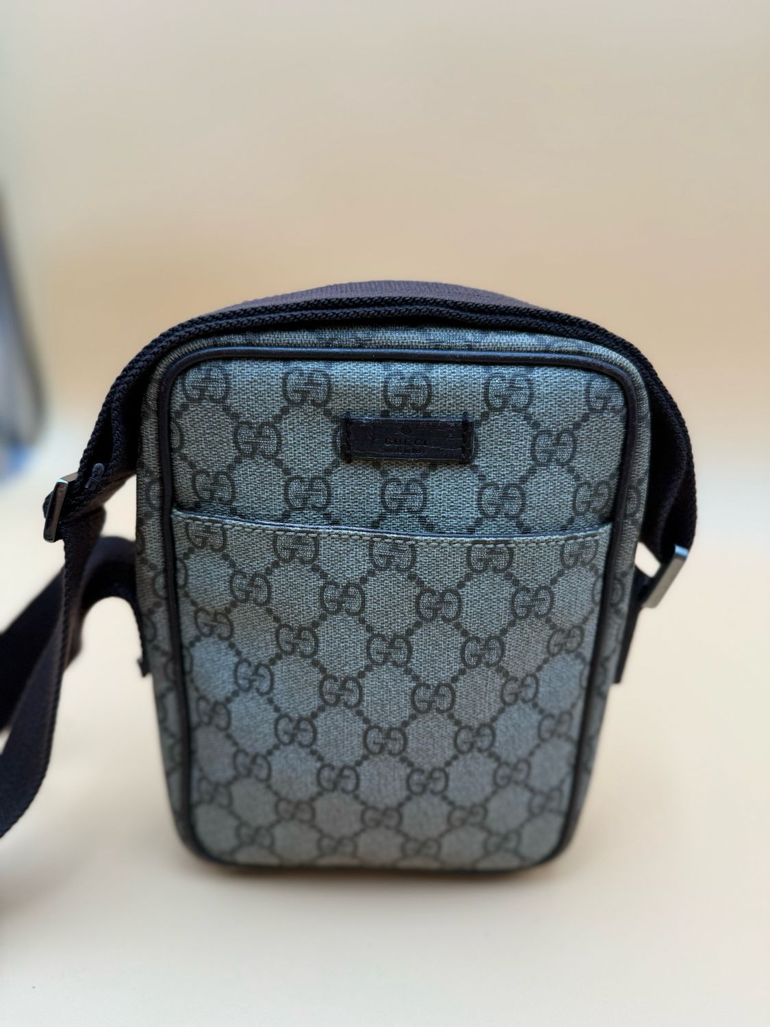 Gucci Supreme Plus Messenger Camera