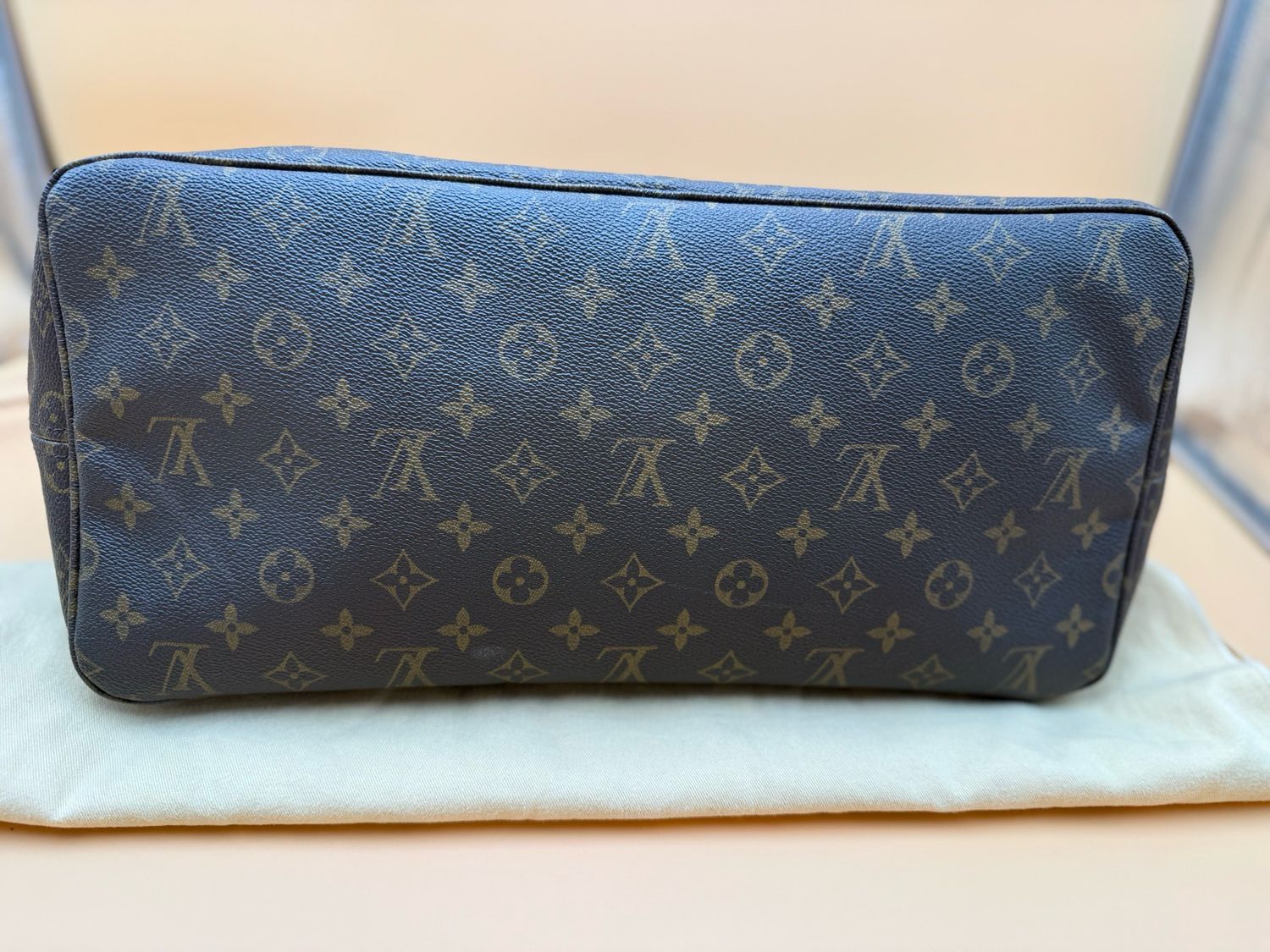 Louis Vuitton Monogram Neverfull Gm Tote Shoulder