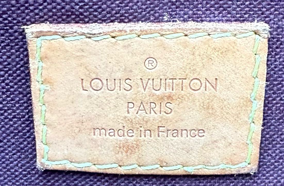 Louis Vuitton Monogram Favorite Mm Flap Clutch Crossbody