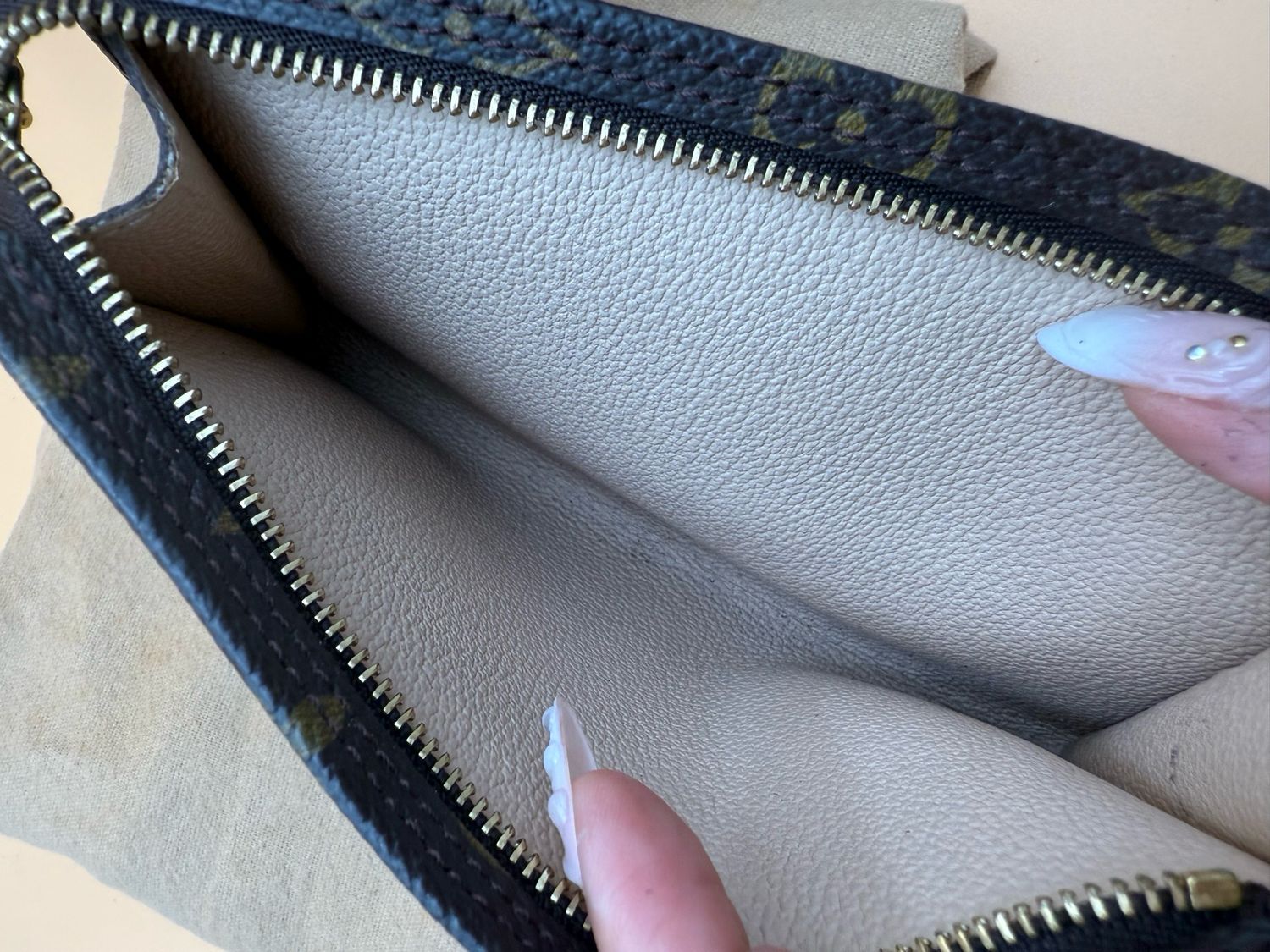 Louis Vuitton Petit Bucket 23 with Pochette