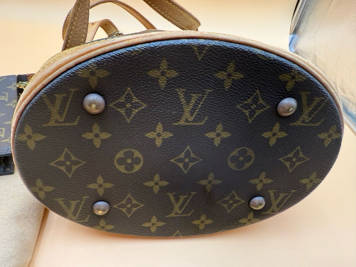 Louis Vuitton Petit Bucket 23 with Pochette