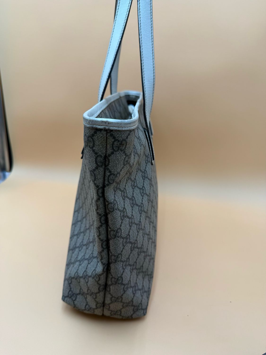 Gucci Supreme Tote Coated Canvas Large Zipper