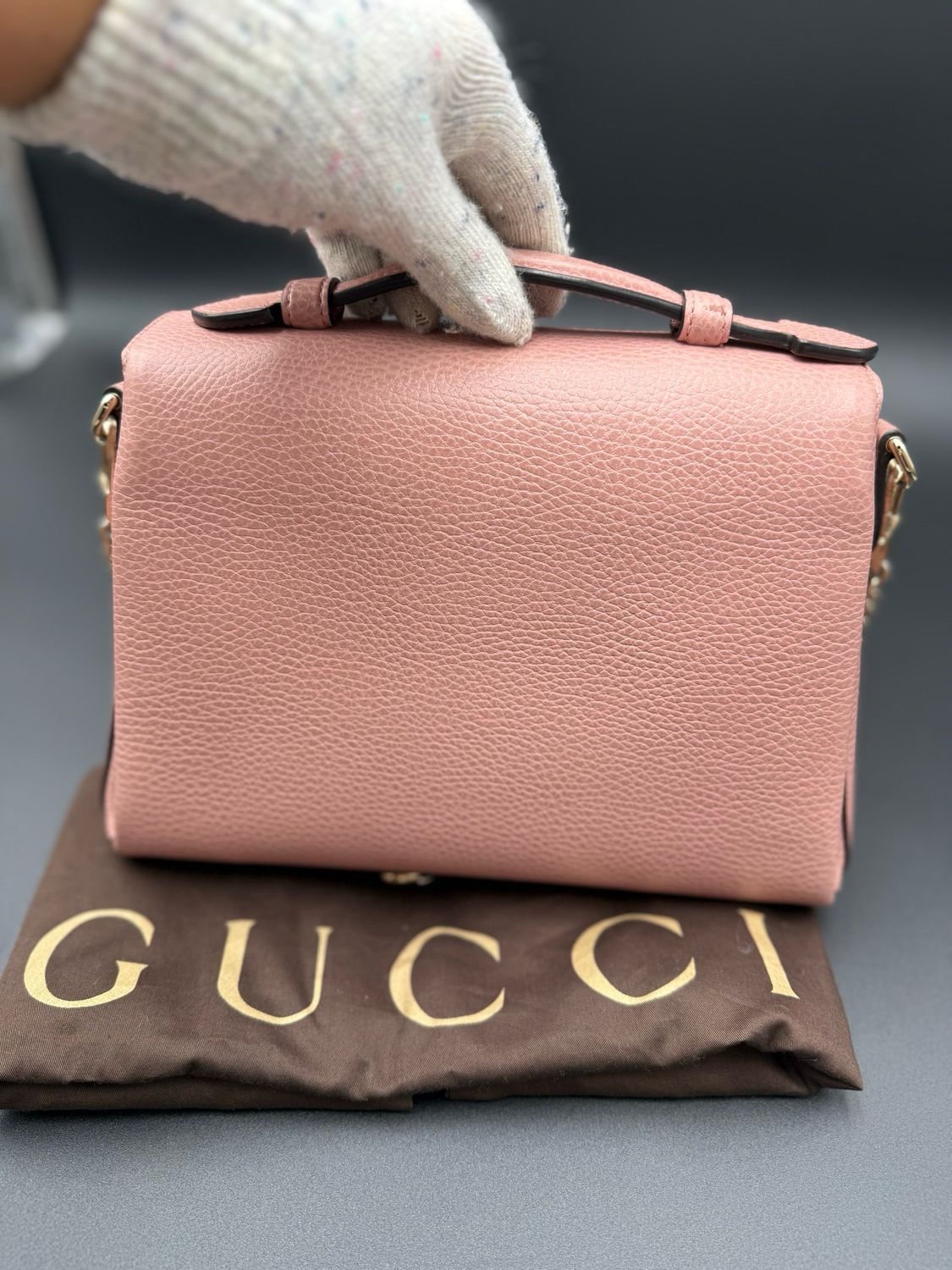 Gucci Pebbled Leather Pink Dollar Interlocking G Messenger Crossbody