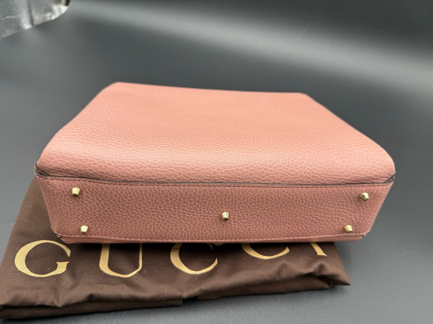 Gucci Pebbled Leather Pink Dollar Interlocking G Messenger Crossbody