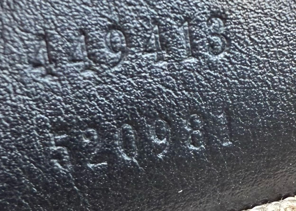 Gucci Guccissima Bree Camera Crossbody Messenger Bag Black