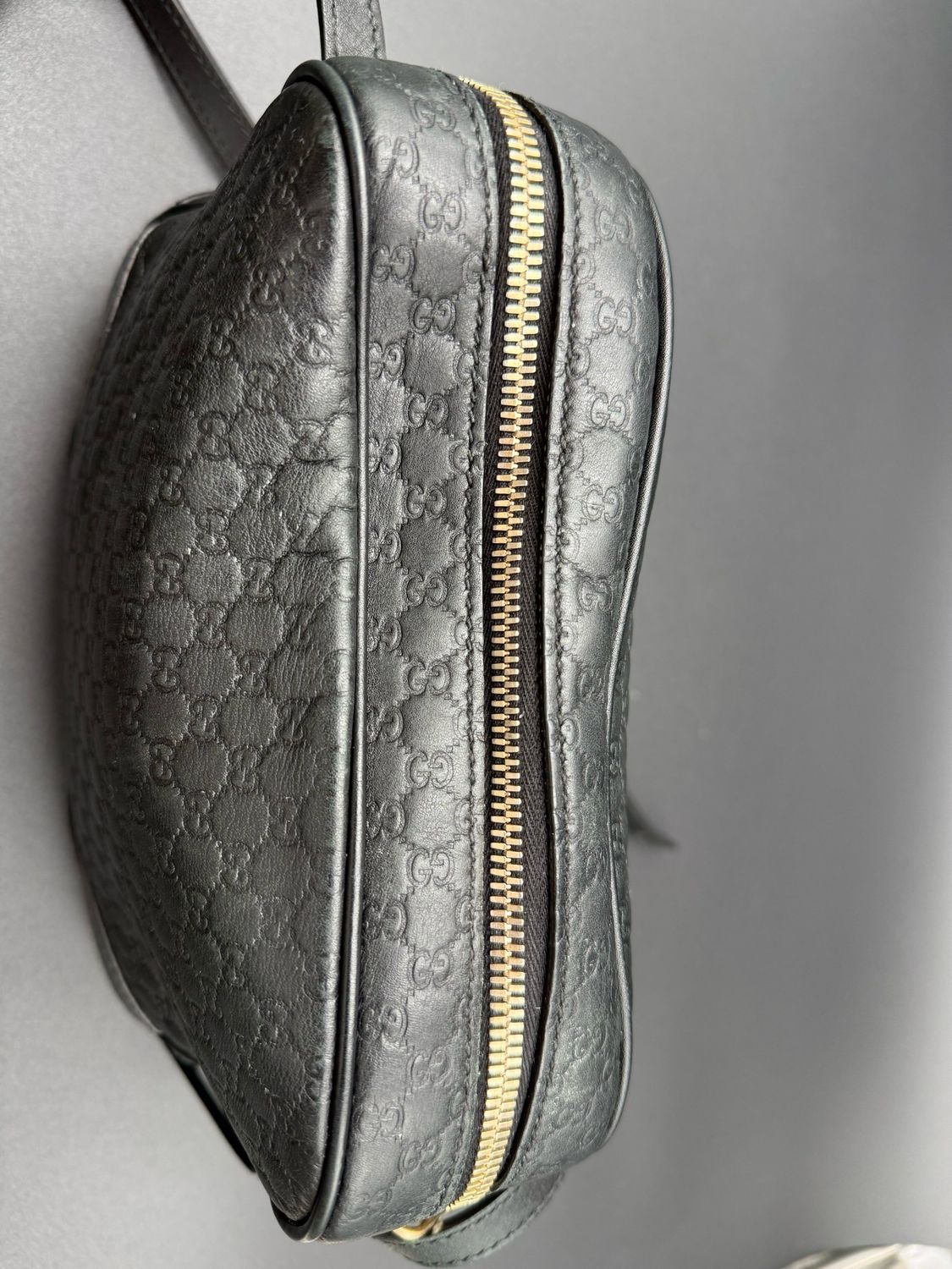 Gucci Guccissima Bree Camera Crossbody Messenger Bag Black