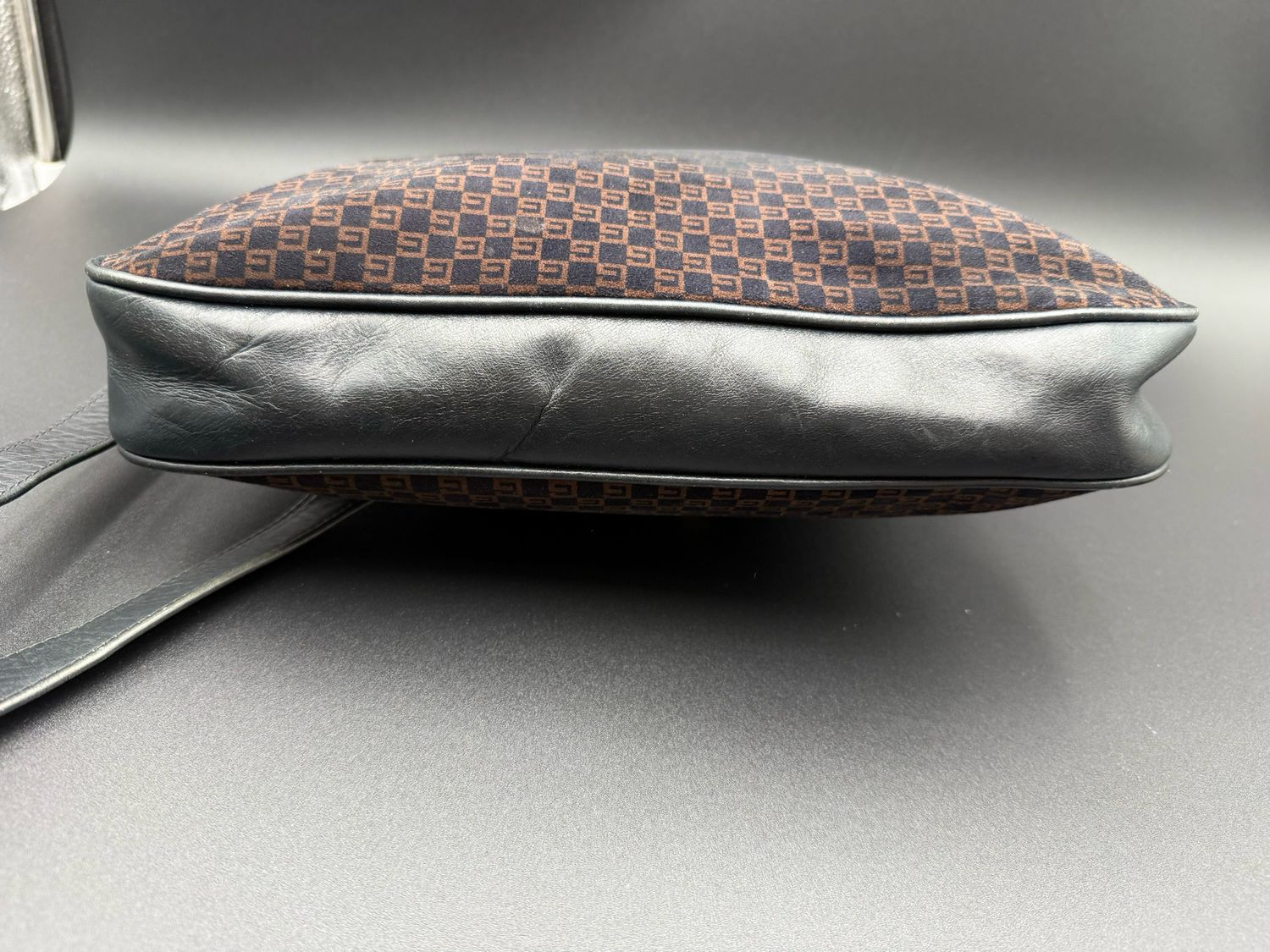 Gucci Vintage Suede Hobo Shoulder Interlocking G Logo 