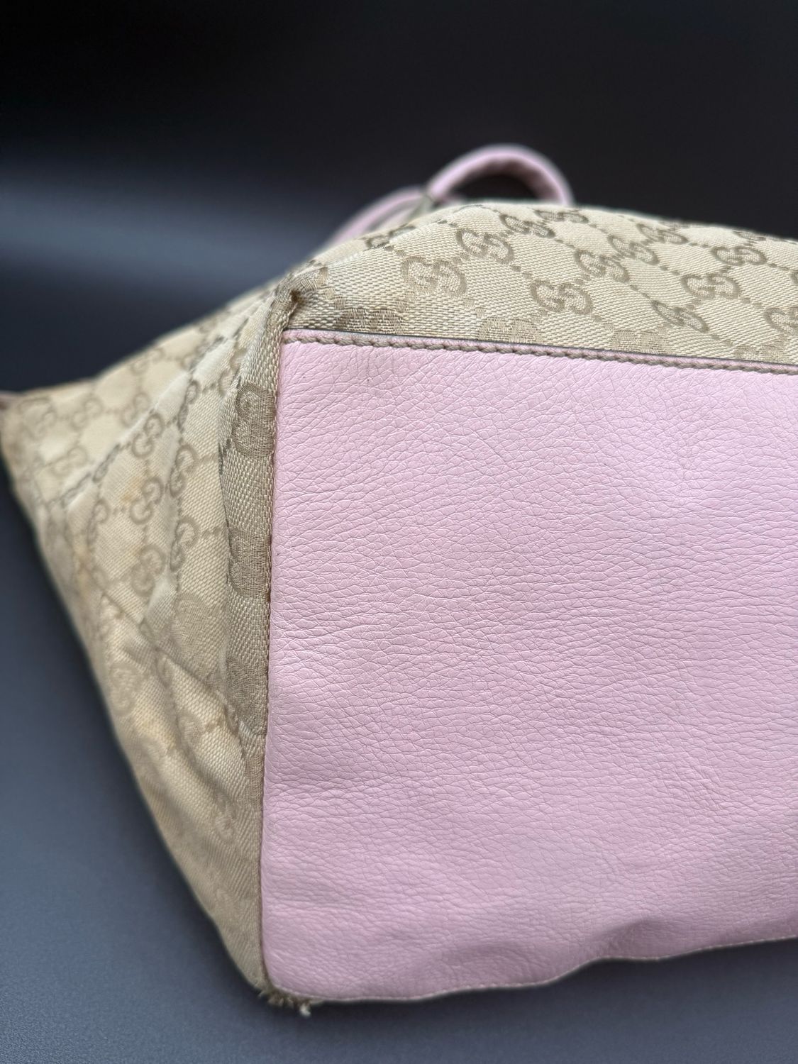 Gucci Web Strap Zipper Tote 