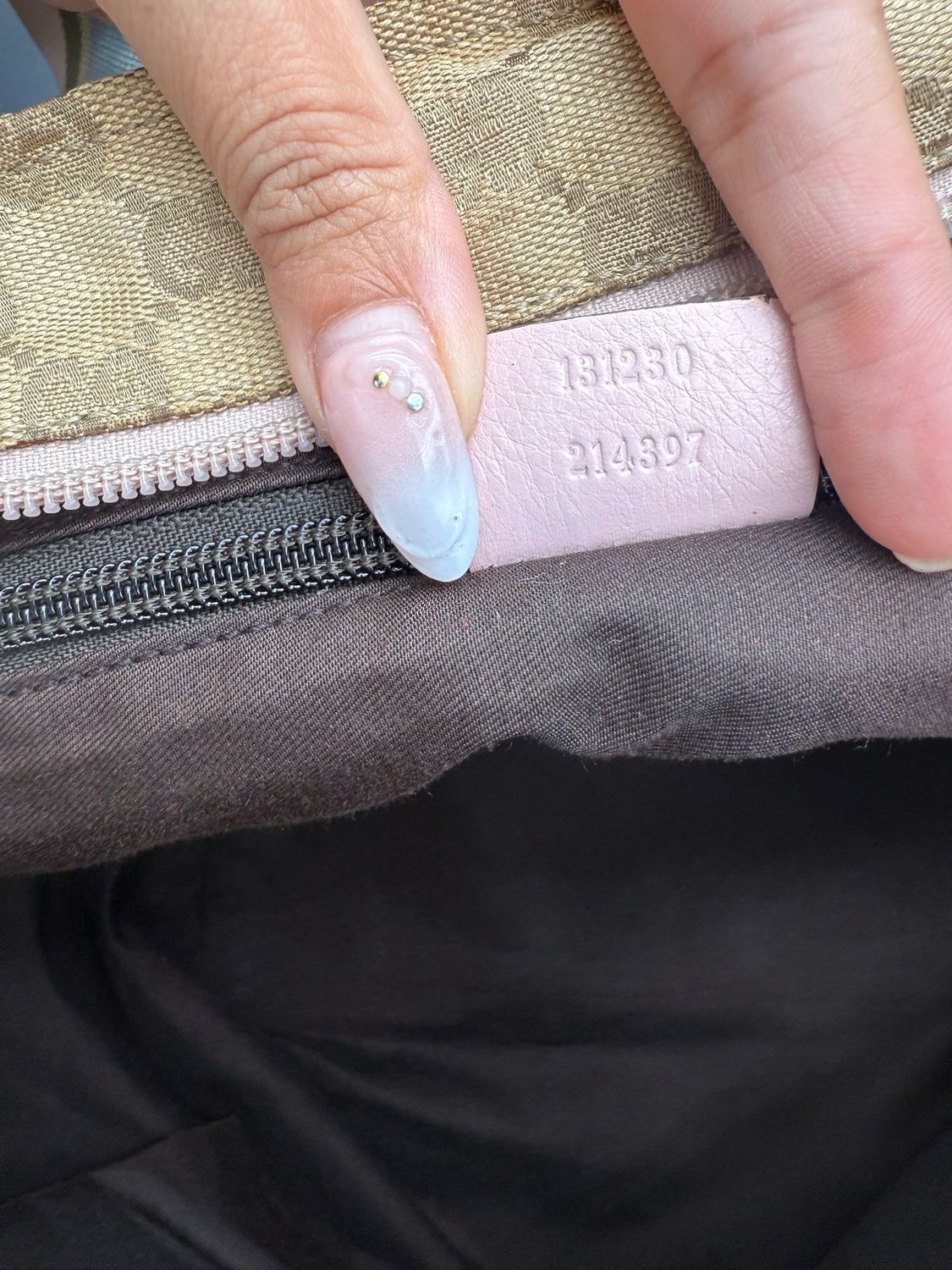 Gucci Web Strap Zipper Tote 