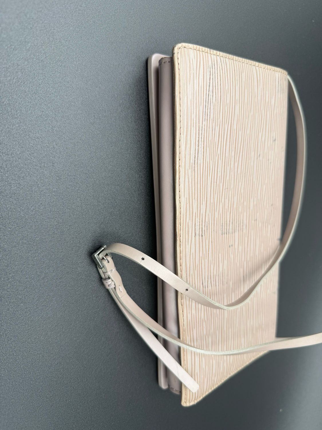 Louis Vuitton Honfleur Clutch Flap Lavender Shoulder Bag