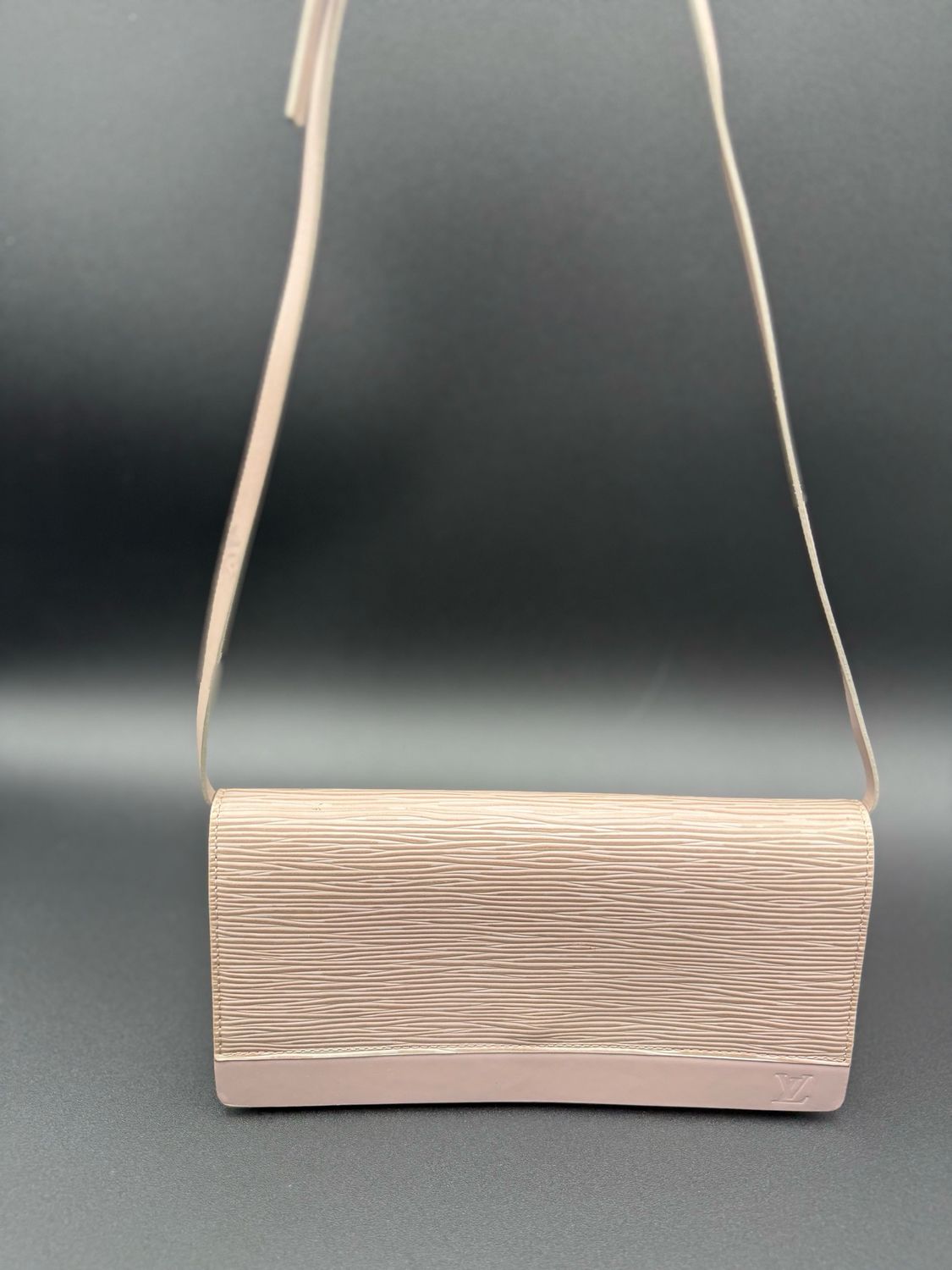 Louis Vuitton Honfleur Clutch Flap Lavender Shoulder Bag