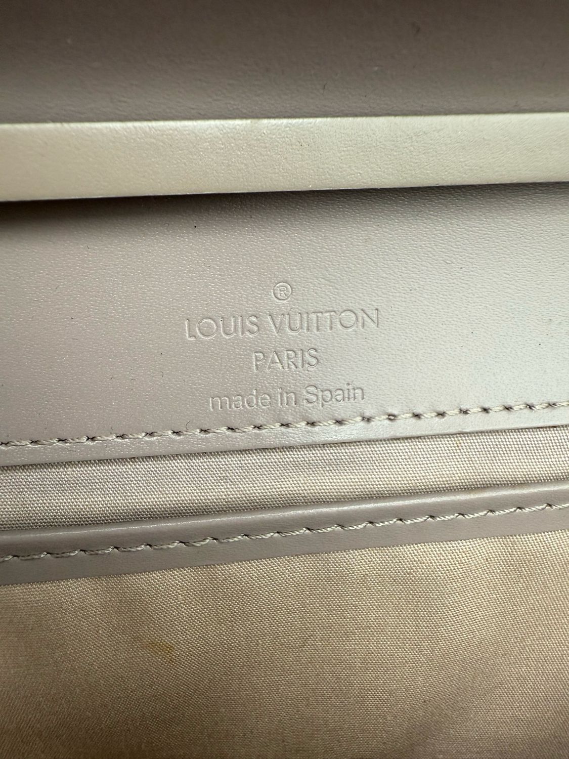 Louis Vuitton Honfleur Clutch Flap Lavender Shoulder Bag
