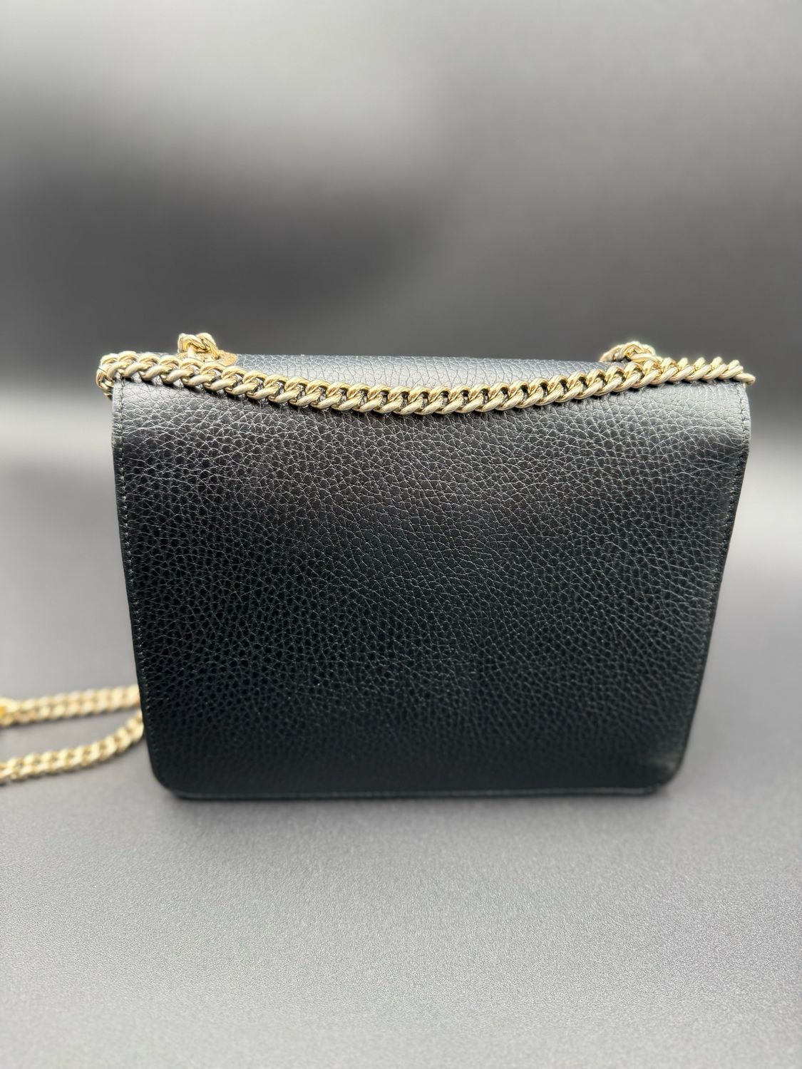 Gucci Pebbled Leather Sling Black Messenger Dollar Interlocking Small