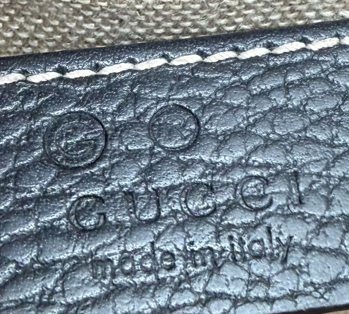 Gucci Pebbled Leather Sling Black Messenger Dollar Interlocking Small