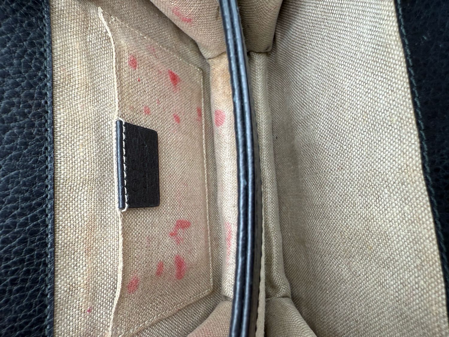 Gucci Pebbled Leather Sling Black Messenger Dollar Interlocking Small