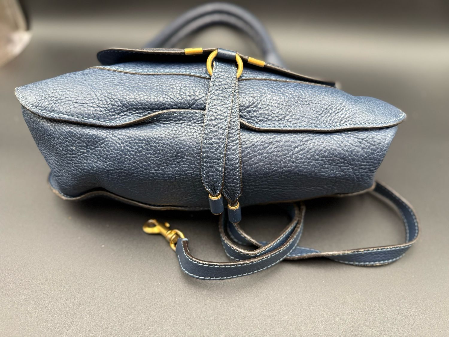 Chloe Marcie Saddle Pebbled Leather Small Messenger Crossbody Navy Blue