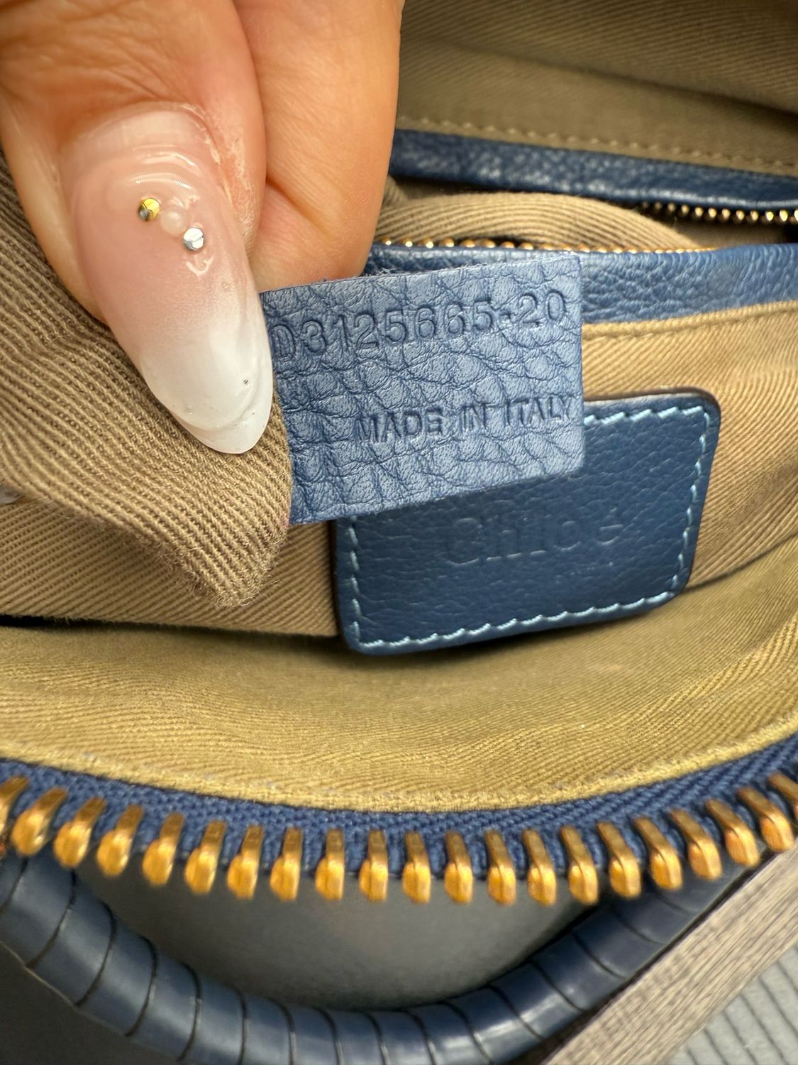 Chloe Marcie Saddle Pebbled Leather Small Messenger Crossbody Navy Blue