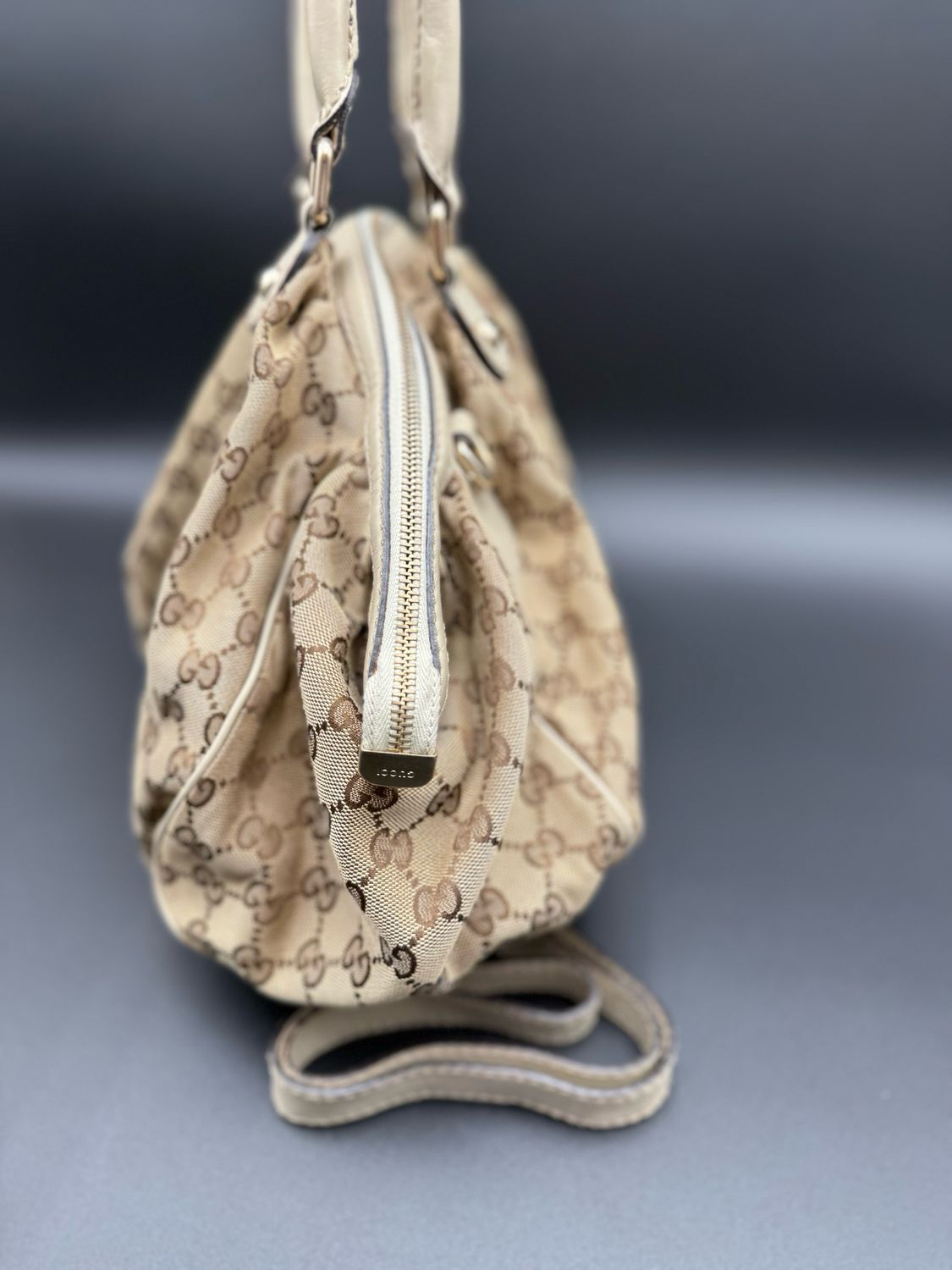 Gucci Sukey Convertible Tote Sling Shoulder Bag