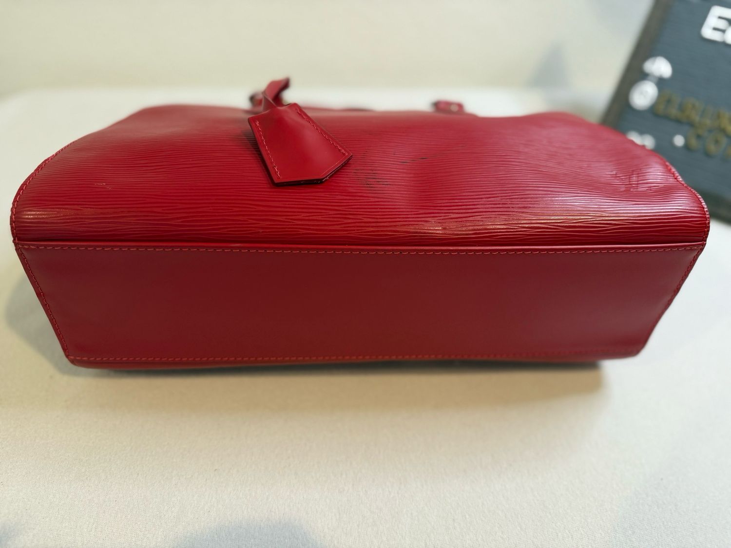 Louis Vuitton Pont Neuf Epi NM Red Handbag