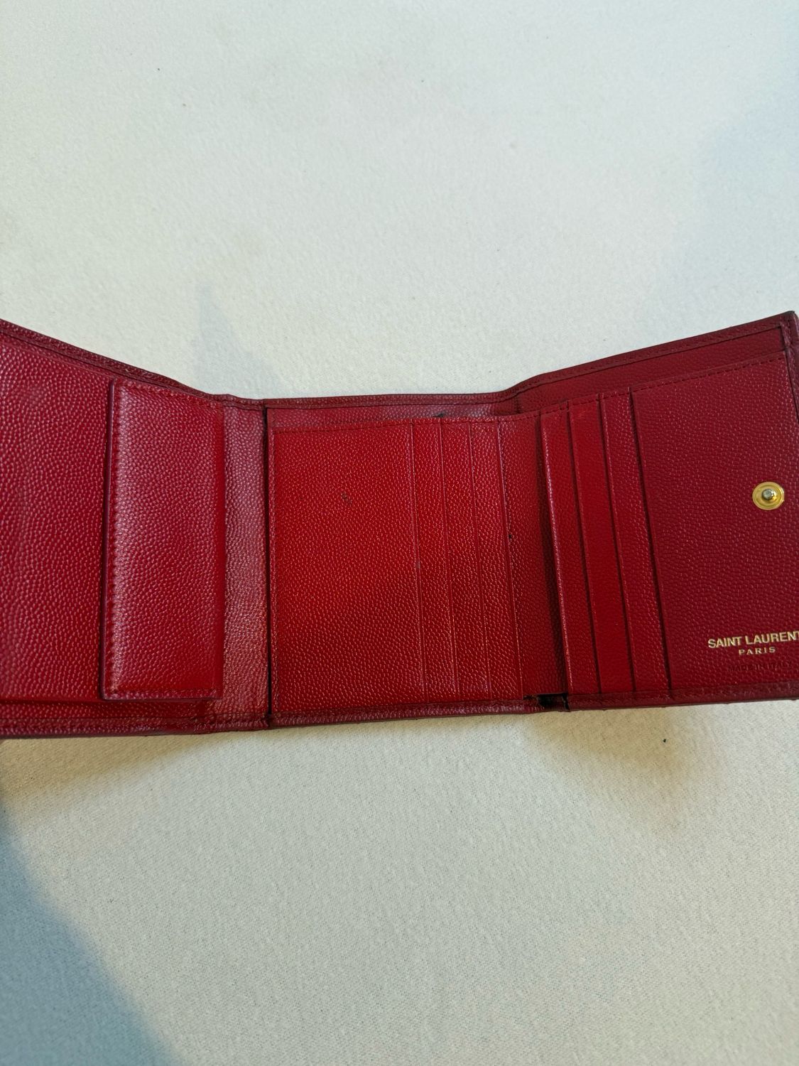 Yves Saint Laurent Grain De Poudre Chevron