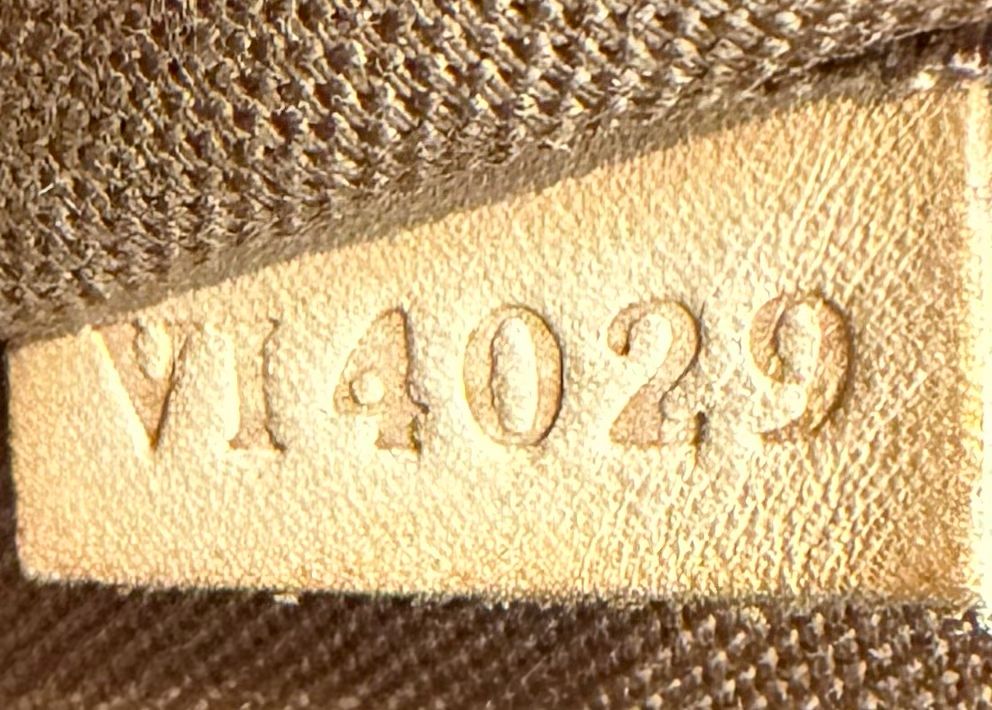 Louis Vuitton Monogram Tivoli Pm Handbag